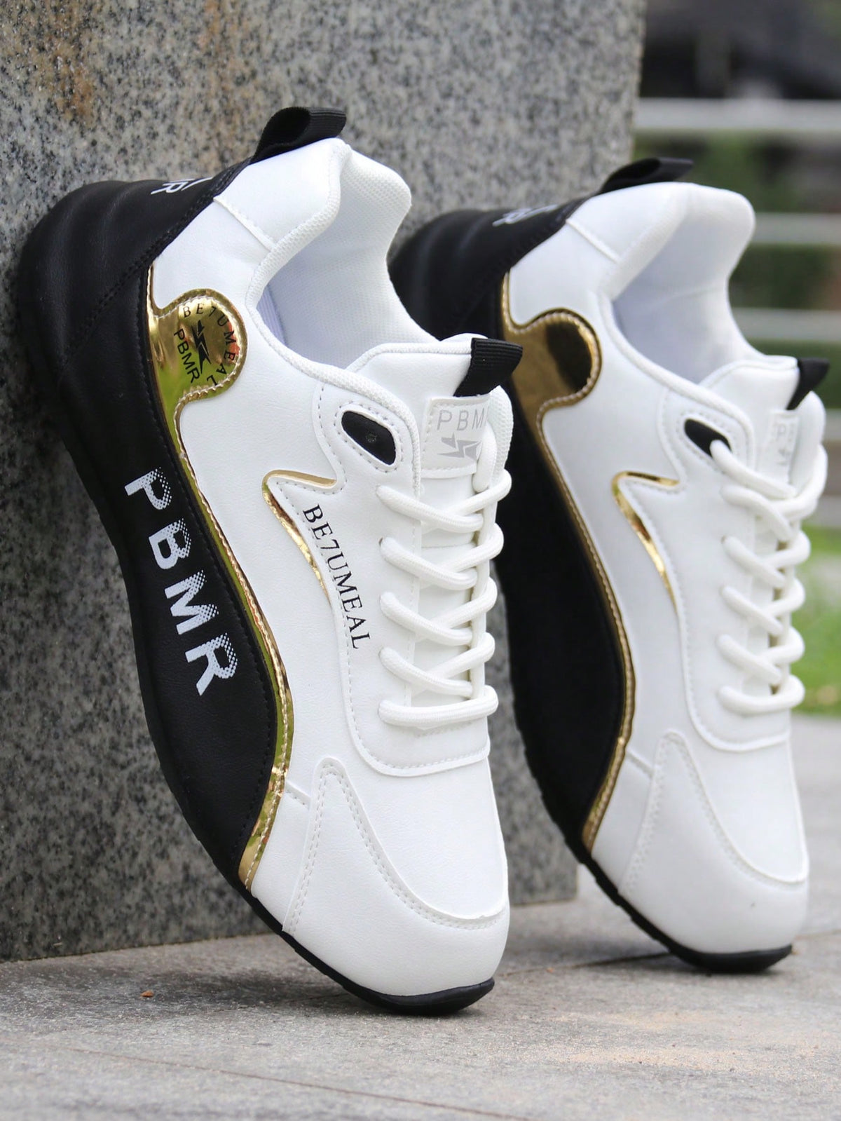 Tênis Corrida Recortes Esportivos Solado Leve