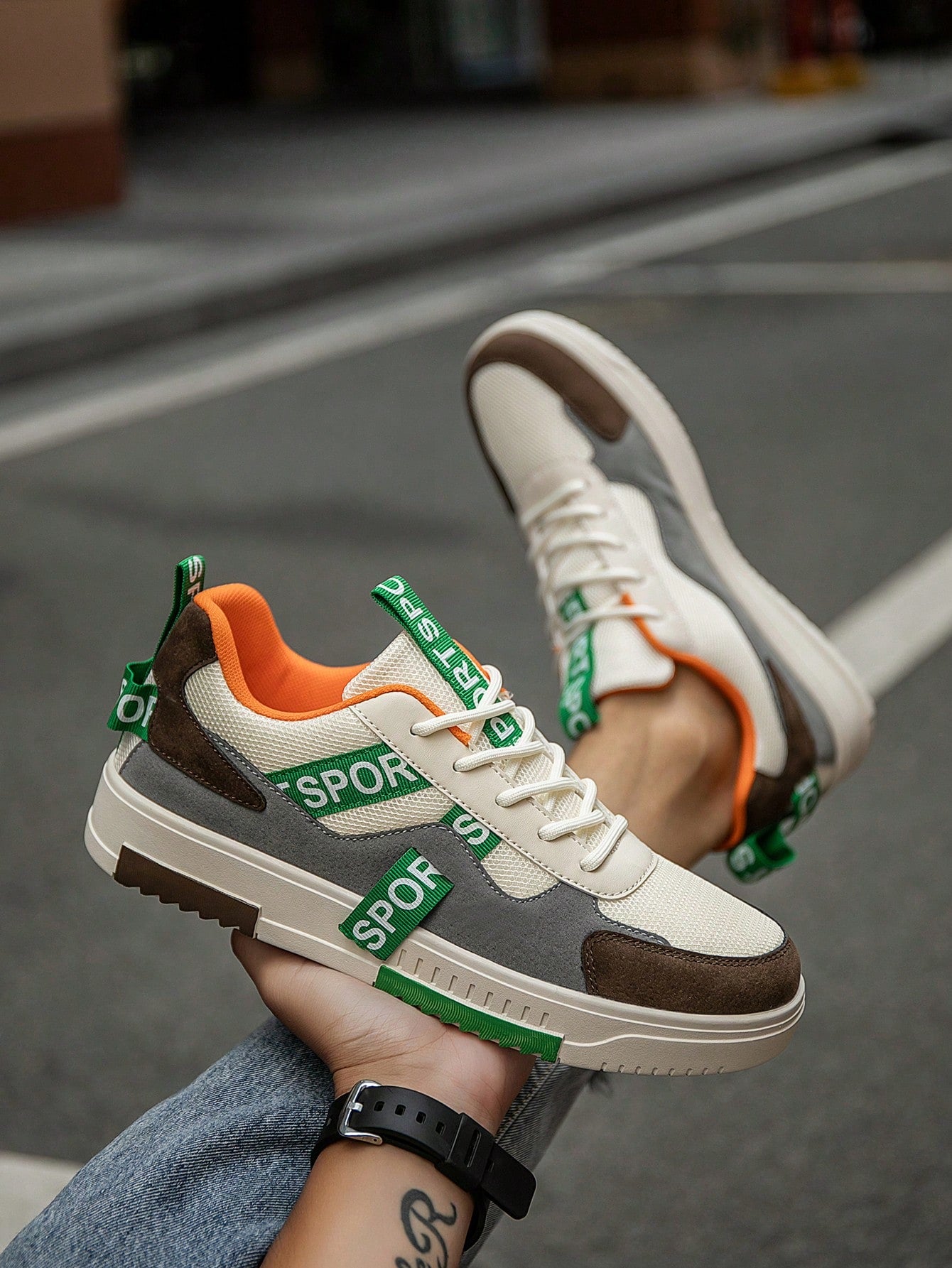 Tênis Casual Recortes Modernos Estampado Solado Robusto