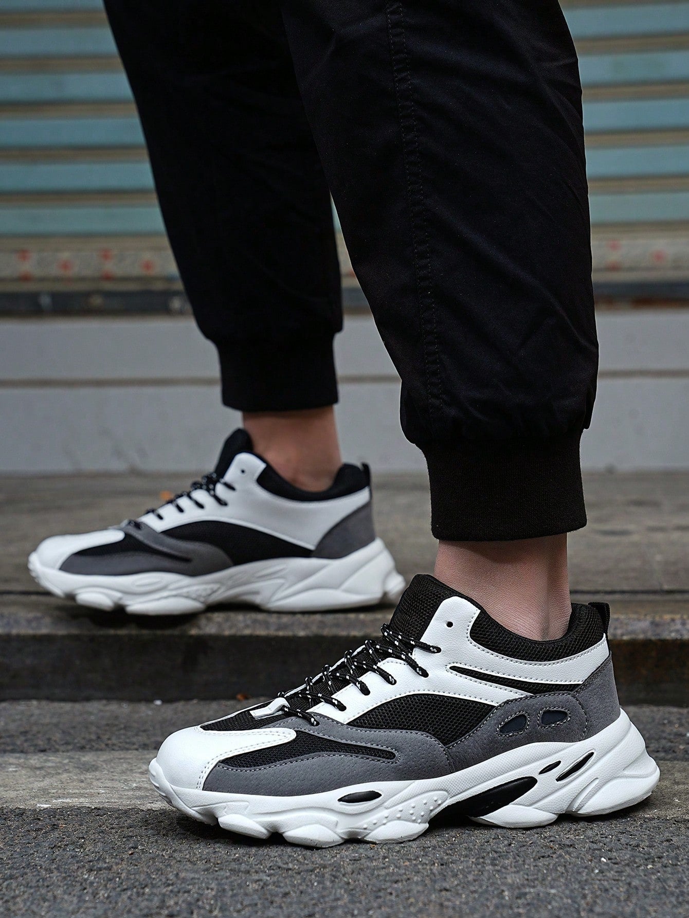 Tênis Corrida Estrutura Resistente Design Moderno