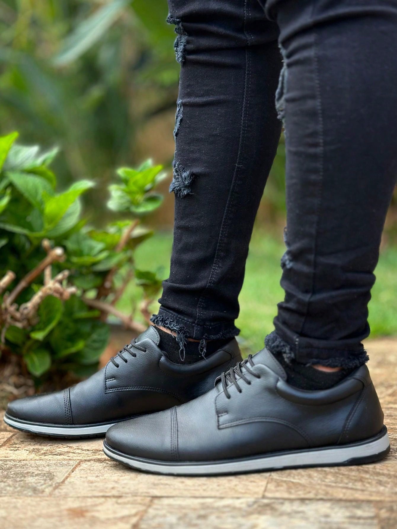 Tênis Casual Couro Com Solado Baixo Confortável