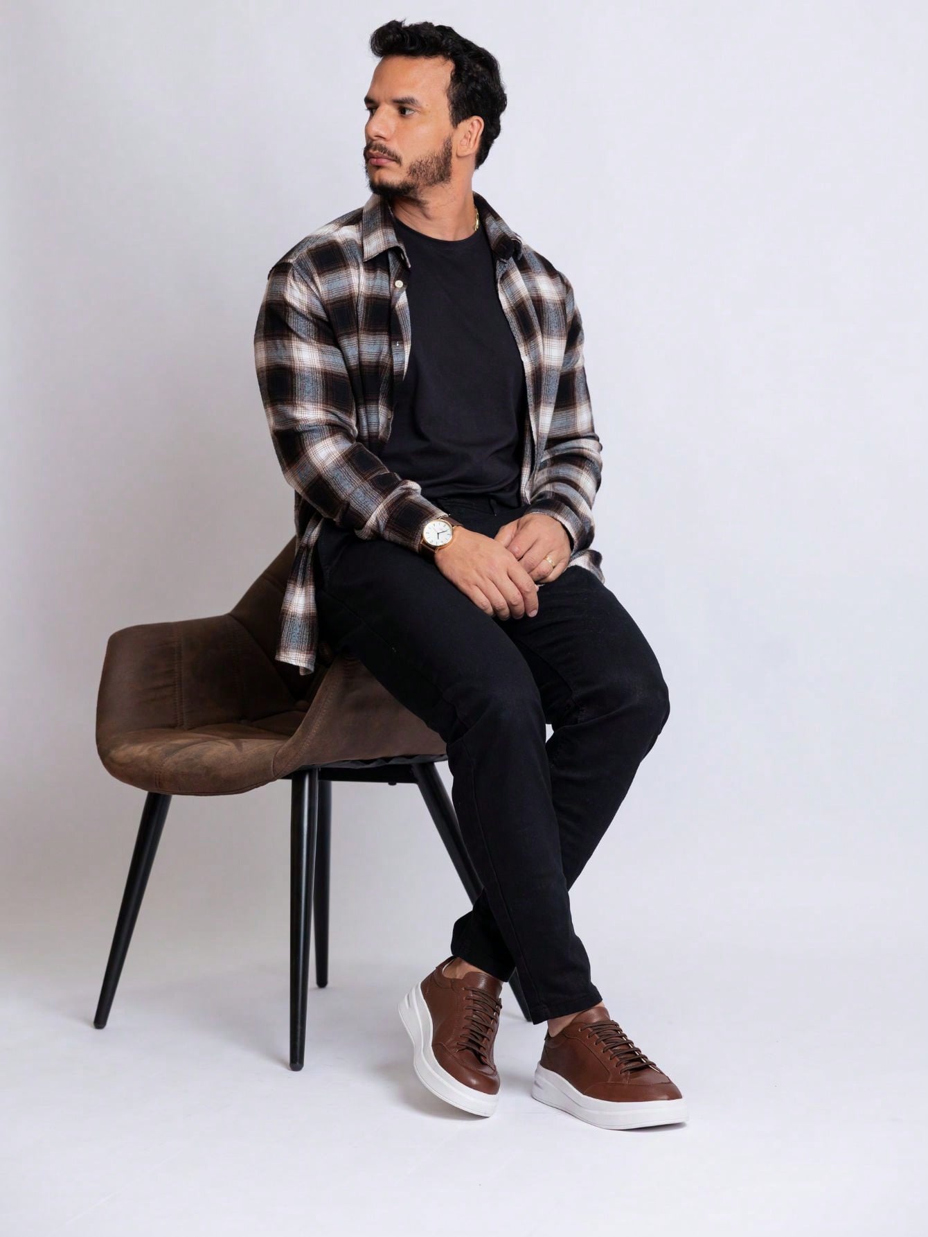 Tênis Casual Couro Com Solado Alto Robustecido