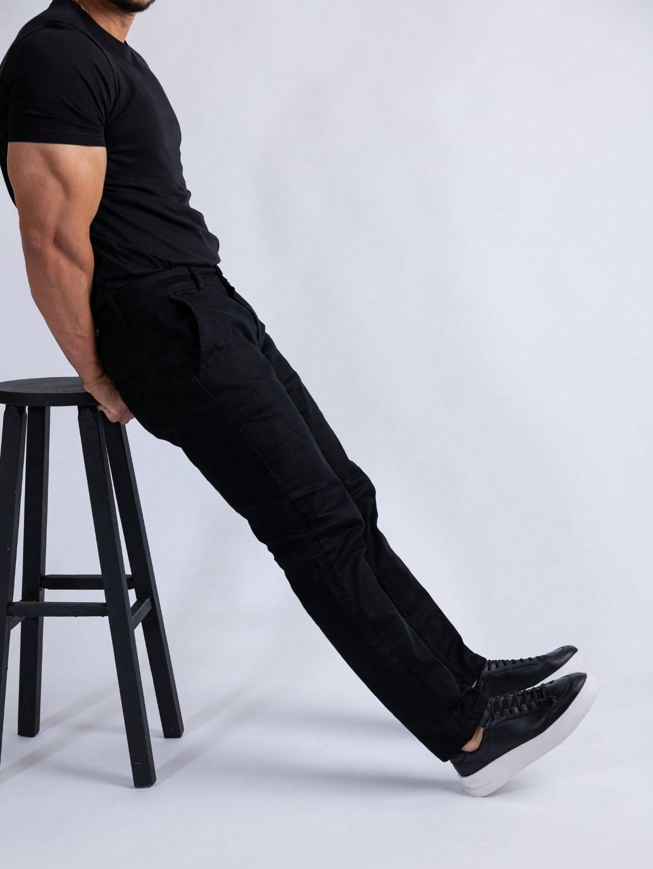 Tênis Casual Couro Com Solado Alto Robustecido