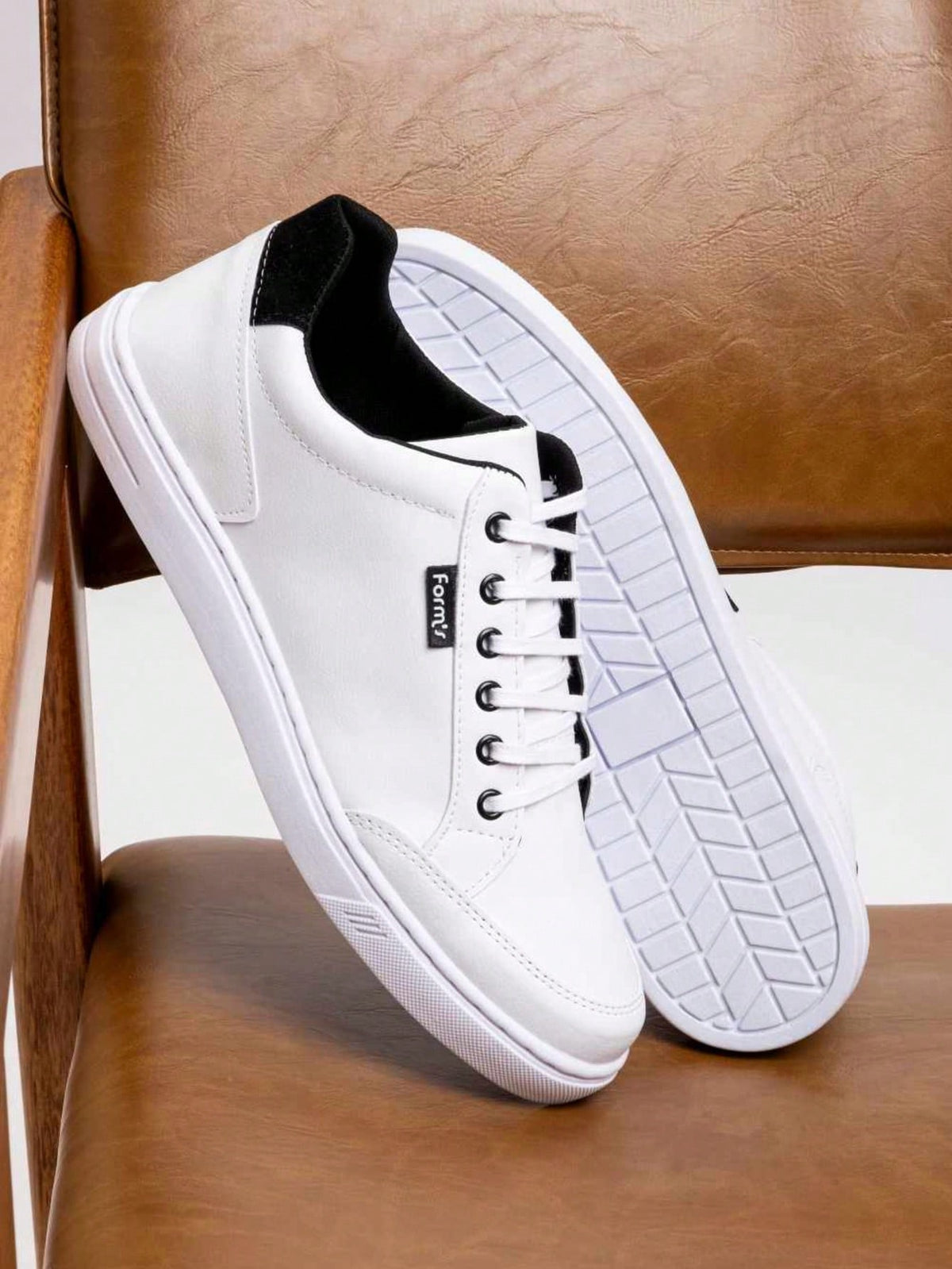 Tênis Casual Cano Baixo Estruturado Solado Resistente