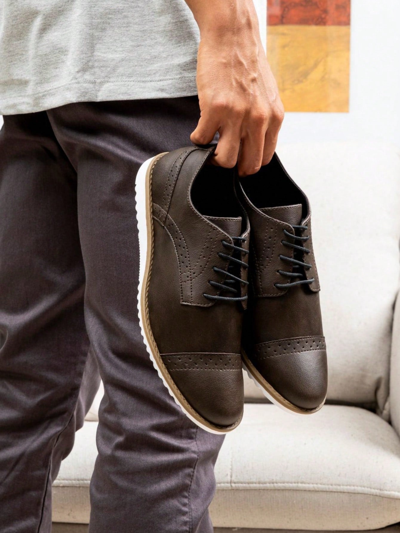 Tênis Casual Social Com Recortes Solado Tratorado