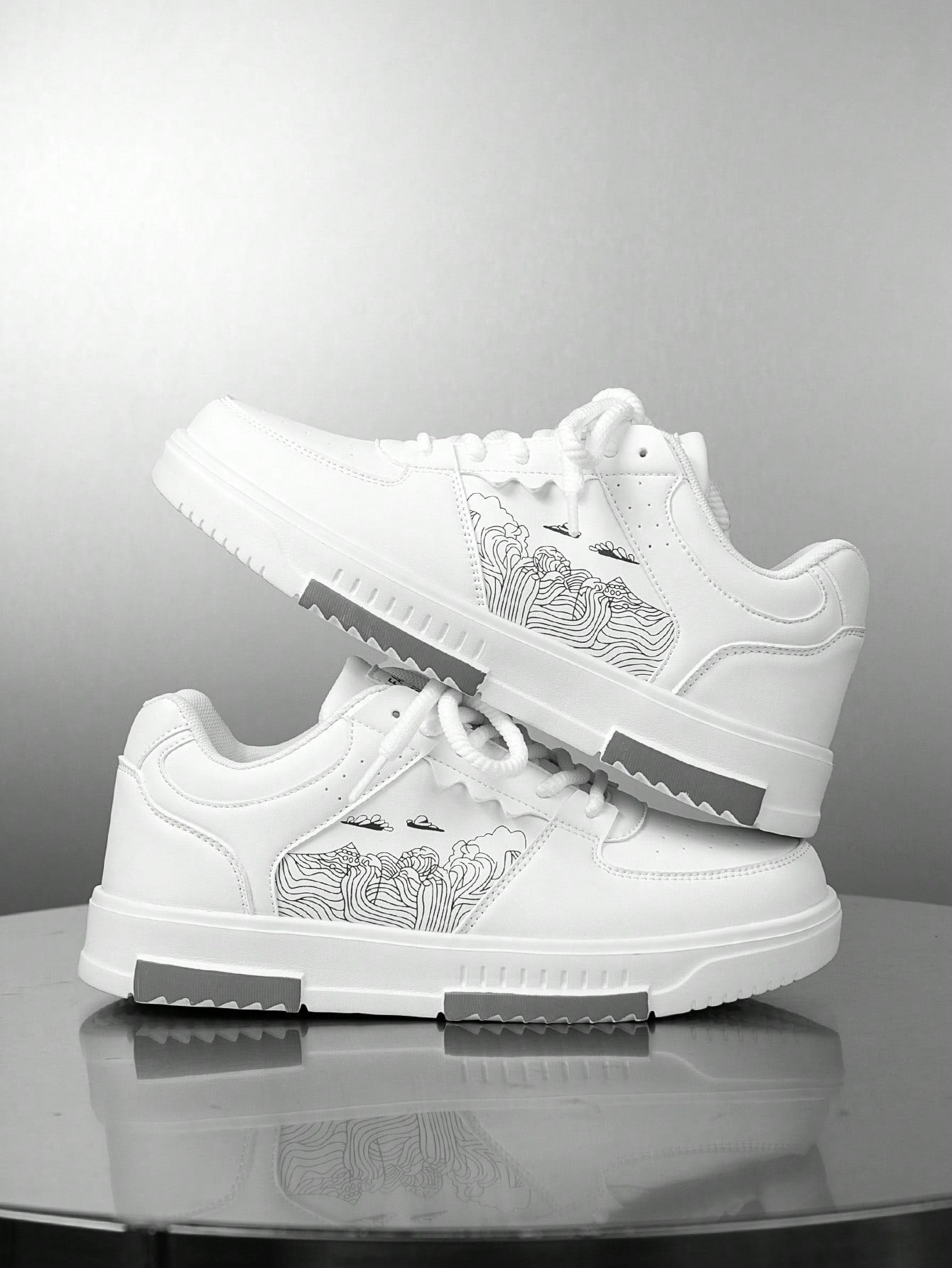 Tênis Street Estilo Urbano Recortes Detalhados