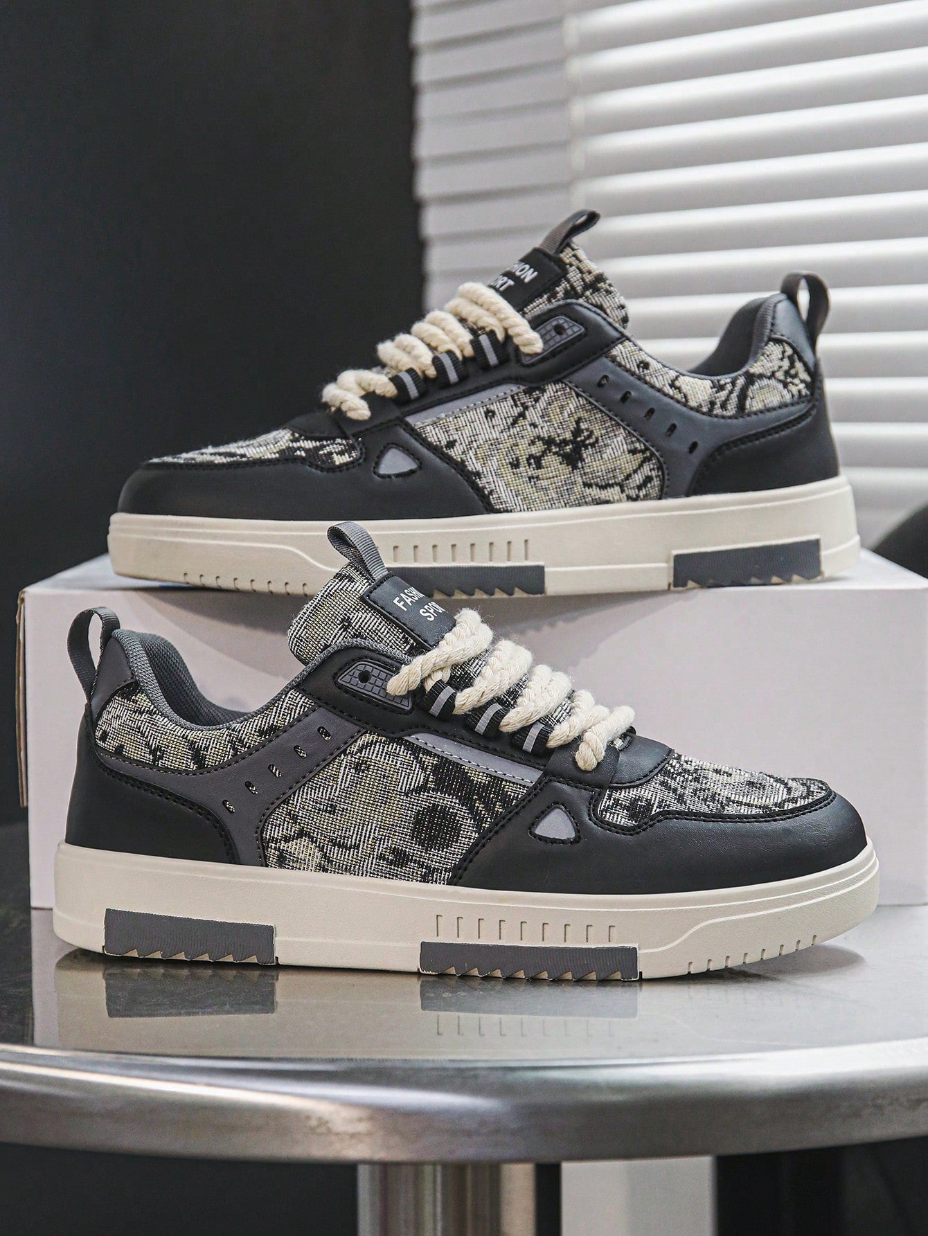 Tênis Street Estampado Casual Cano Baixo Detalhes Modernos