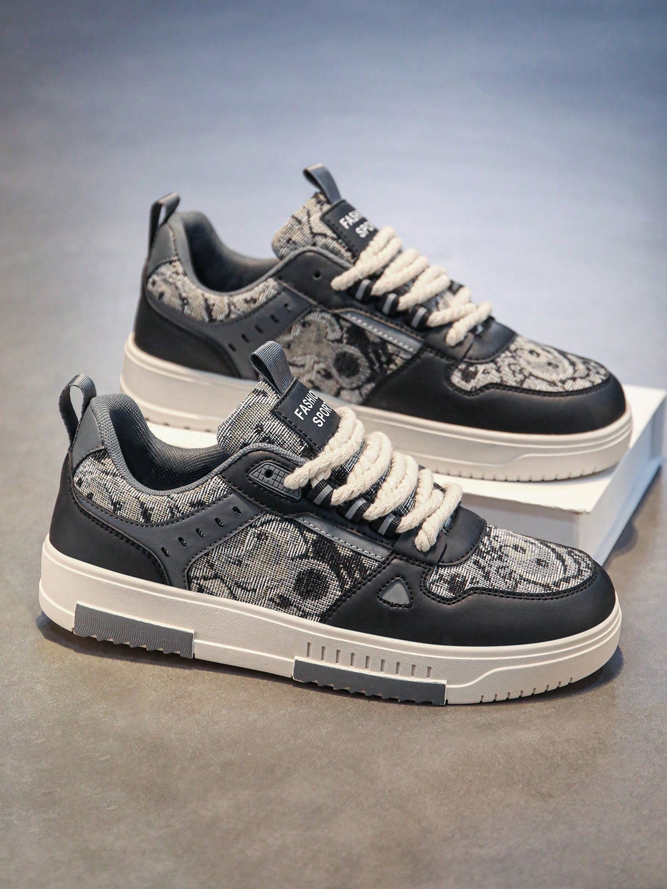 Tênis Street Estampado Casual Cano Baixo Detalhes Modernos