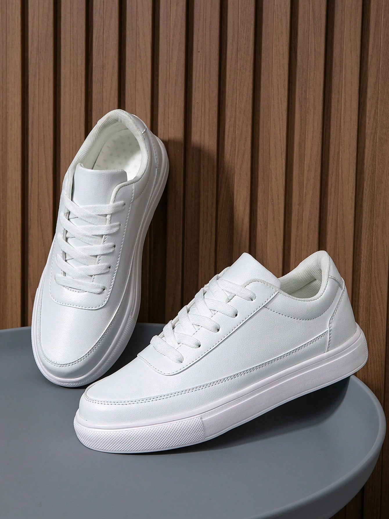 Tênis Casual Couro Design Minimalista Com Solado Durável