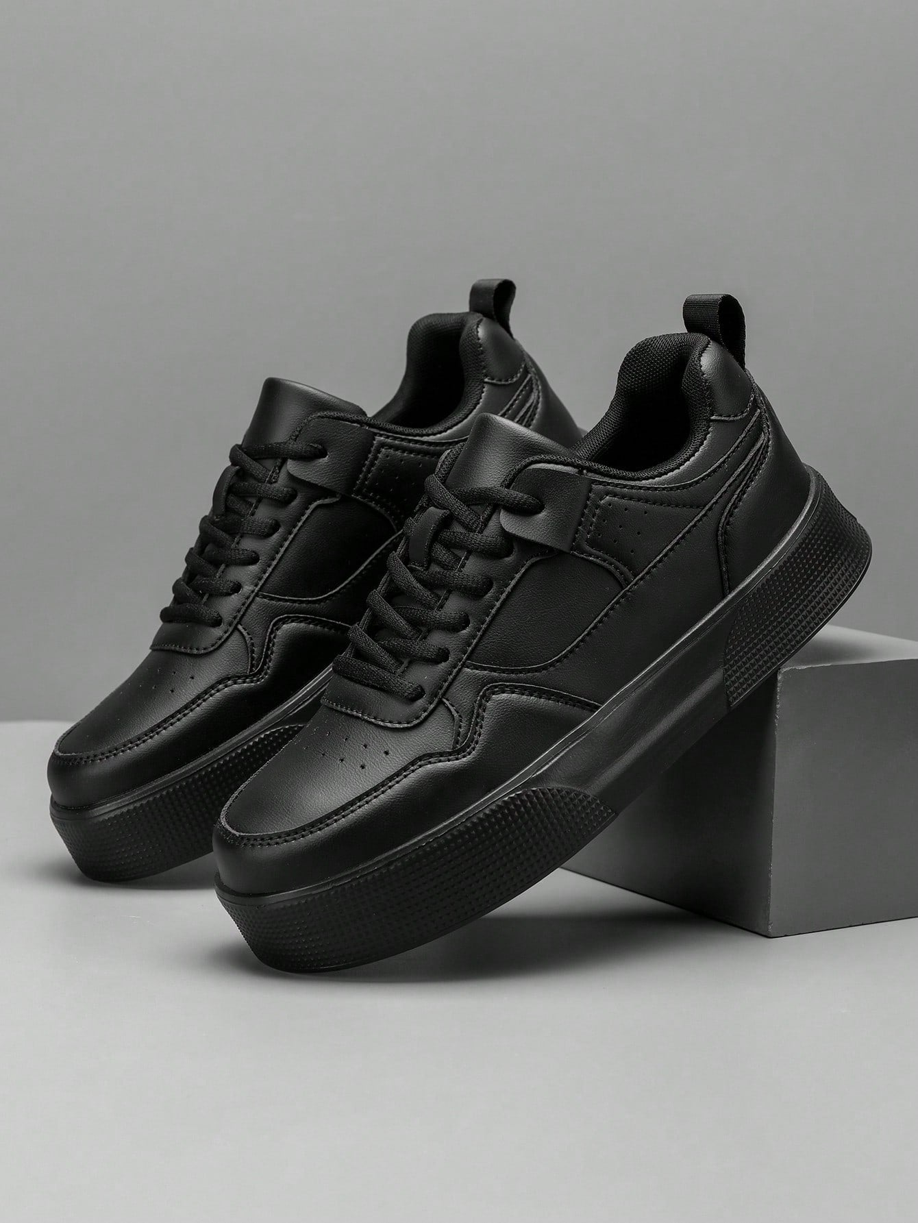 Tênis Street Cano Baixo Design Minimalista