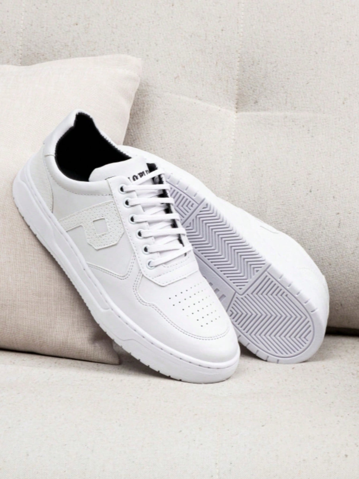 Tênis Casual Cano Baixo Estruturado Solado Antiderrapante