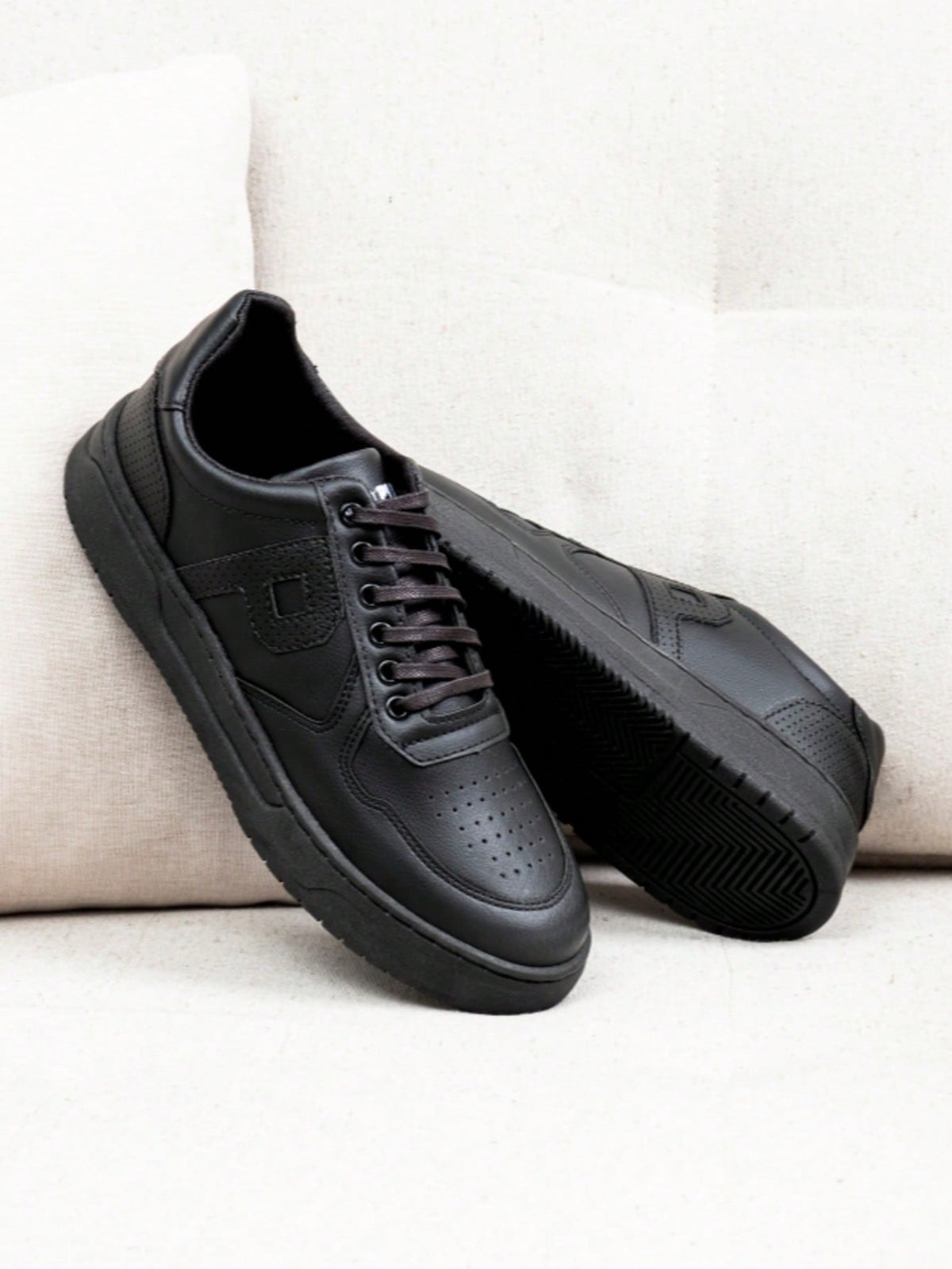 Tênis Casual Cano Baixo Estruturado Solado Antiderrapante