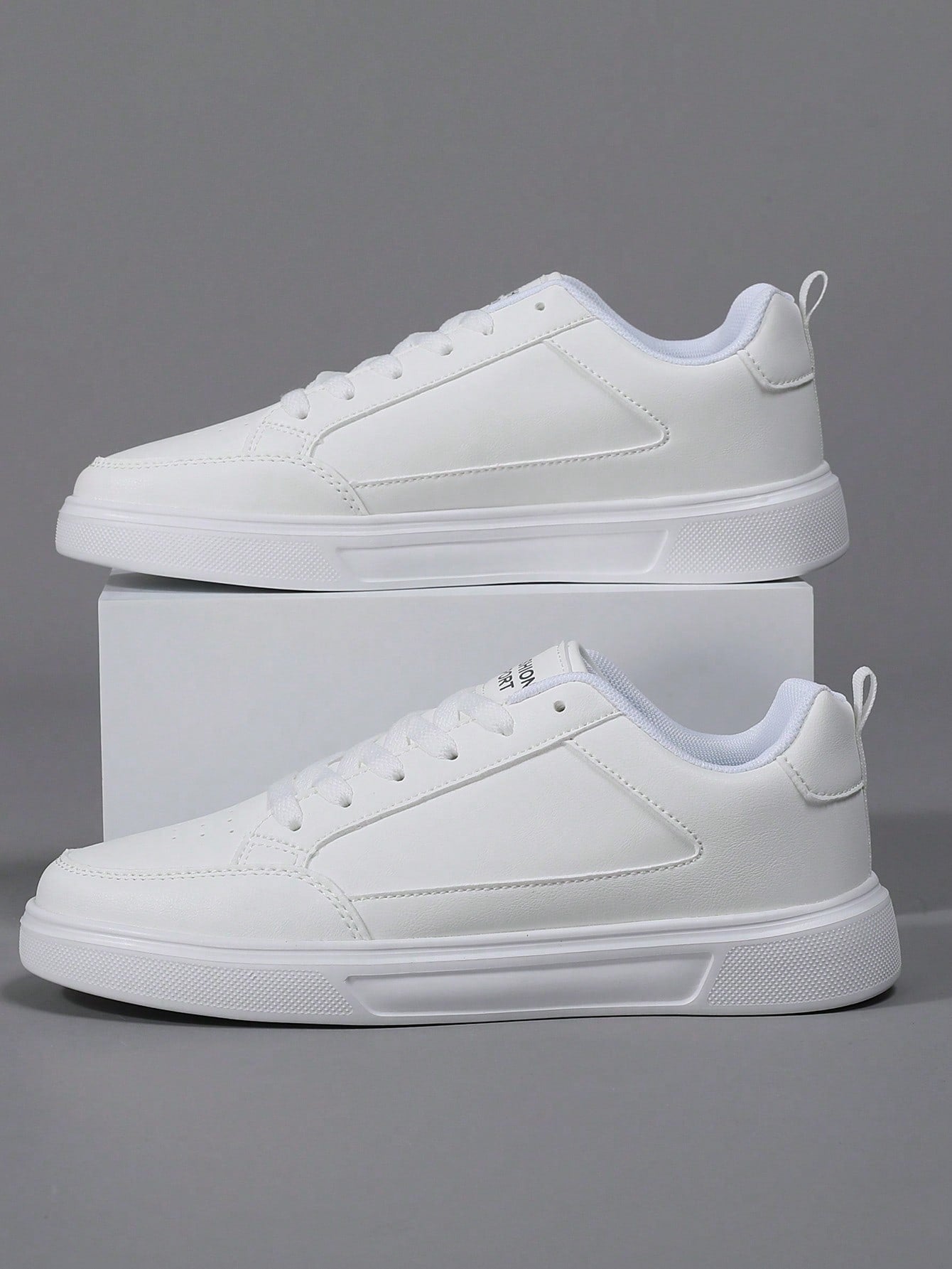 Tênis Casual Sintético Design Minimalista Com Solado Resistente