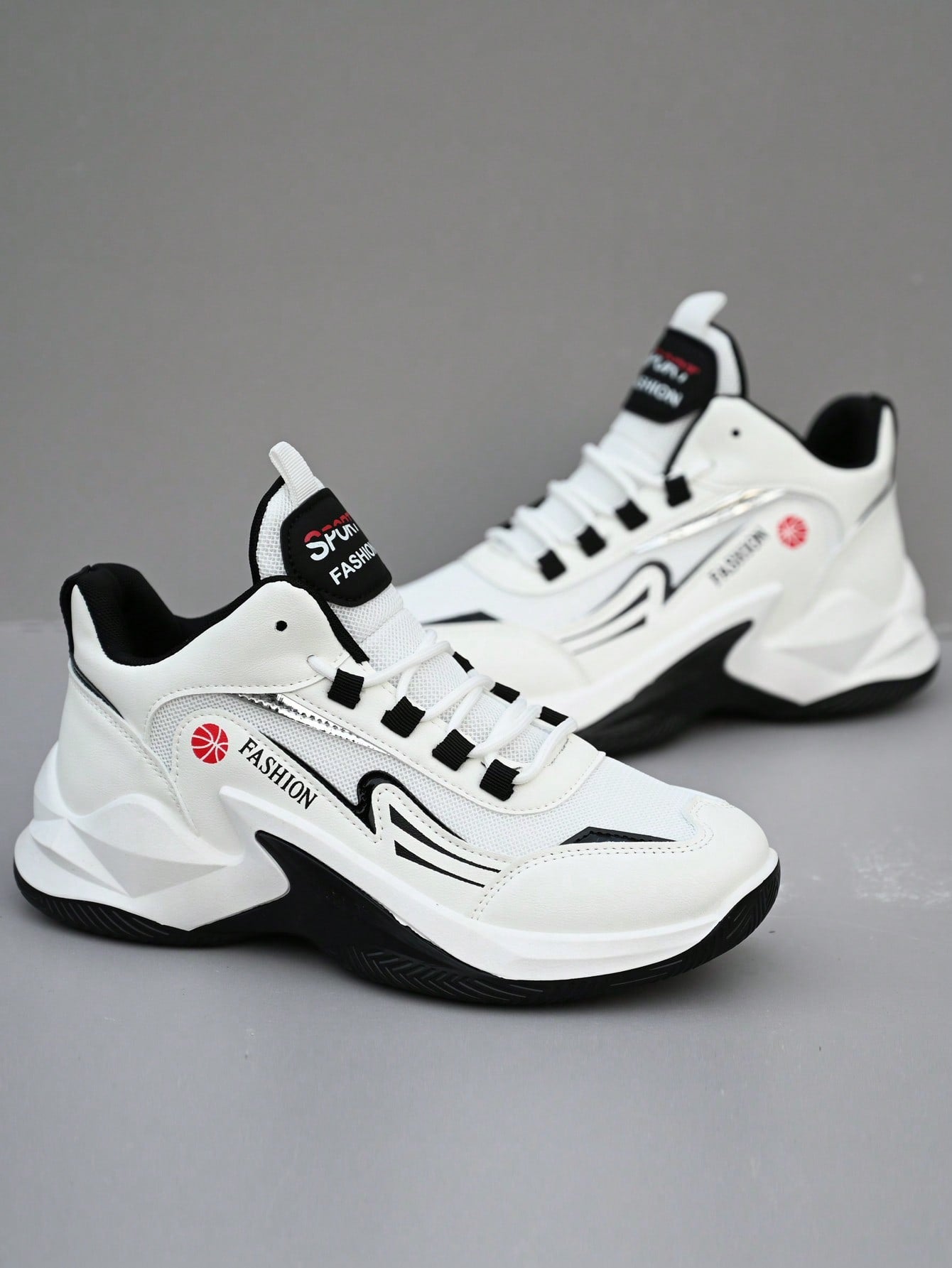 Tênis Casual Design Esportivo Recortes Modernos