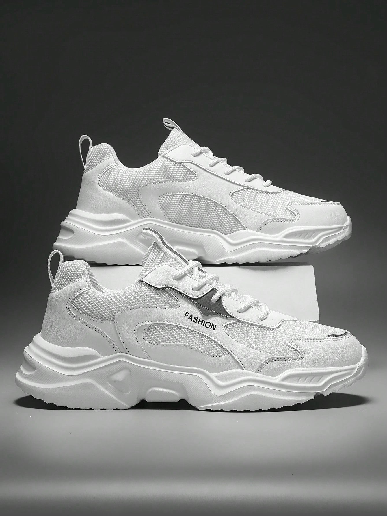 Tênis Corrida Com Sola Tratorada Design Robusto