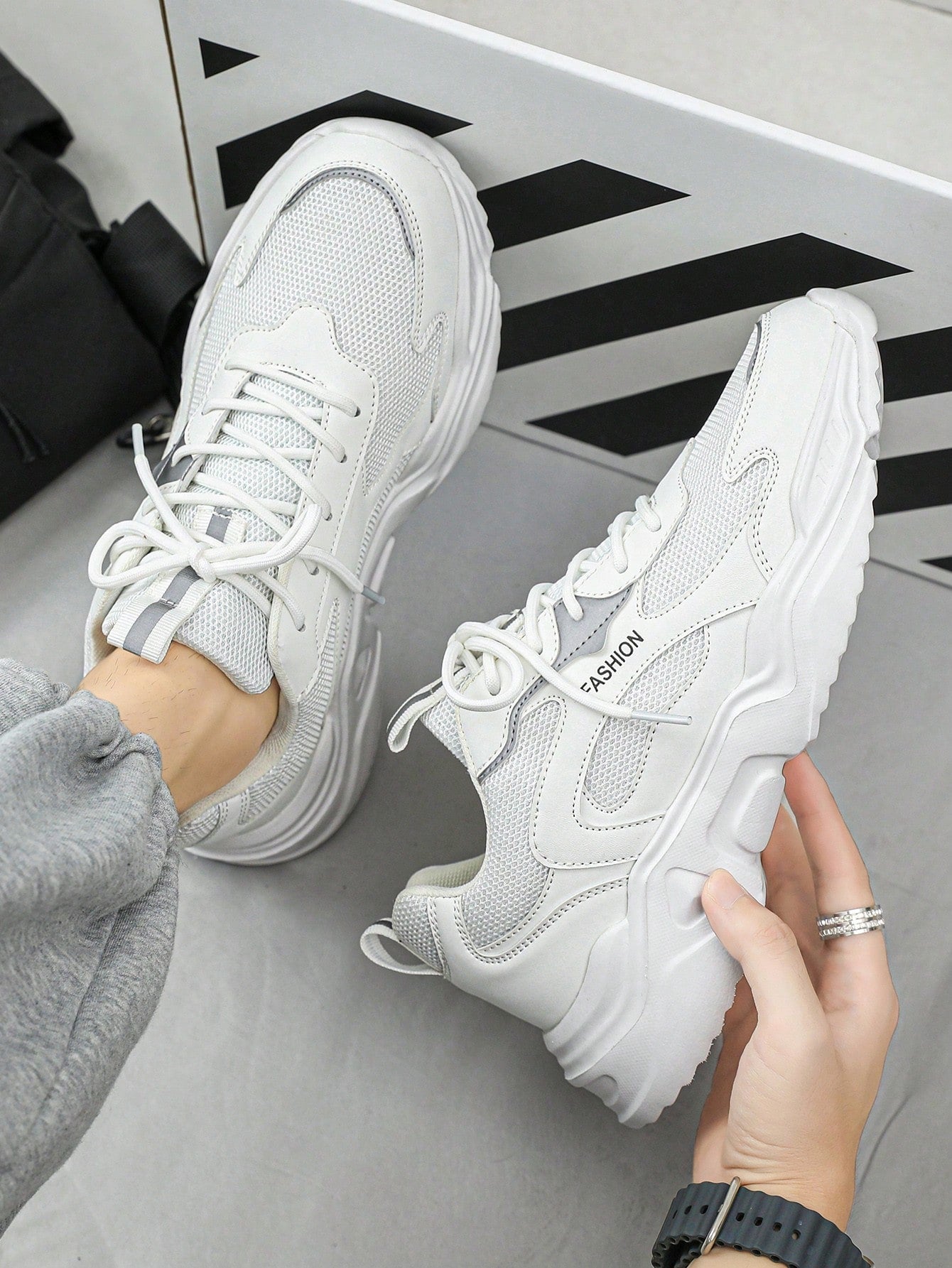 Tênis Corrida Com Sola Tratorada Design Robusto