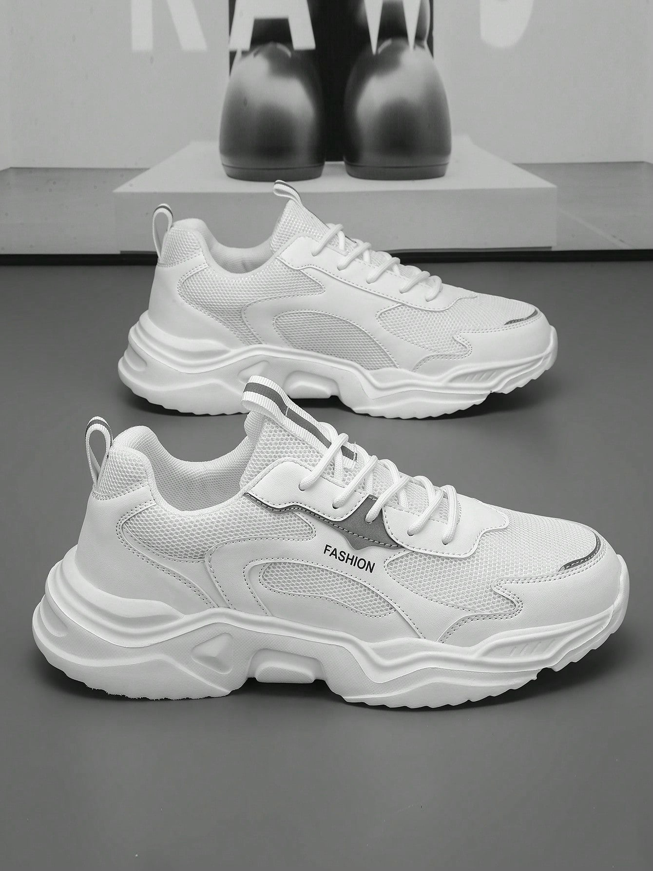 Tênis Corrida Com Sola Tratorada Design Robusto