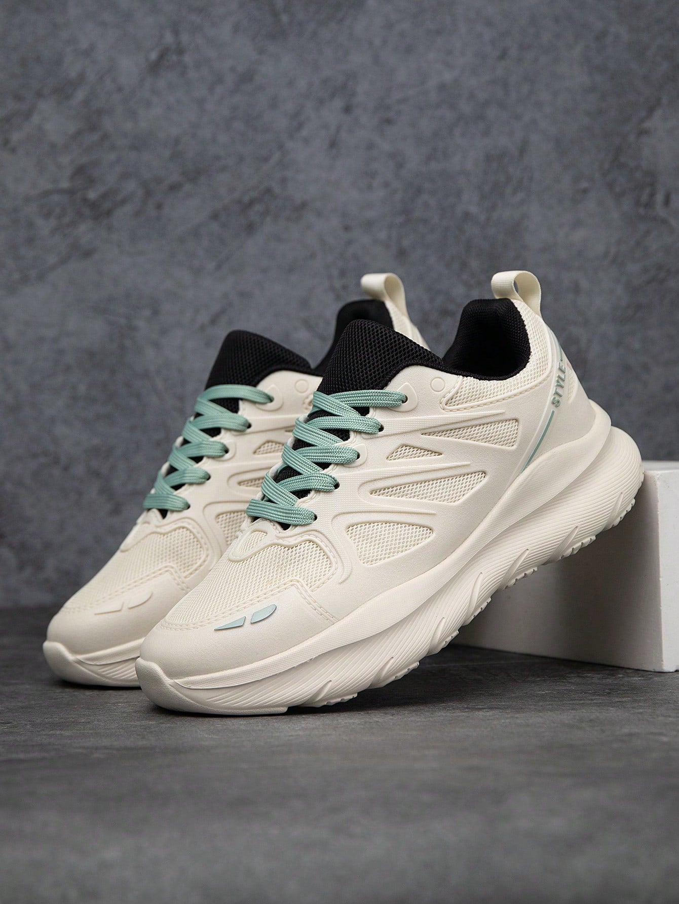 Tênis Corrida Estrutura Leve Respirável