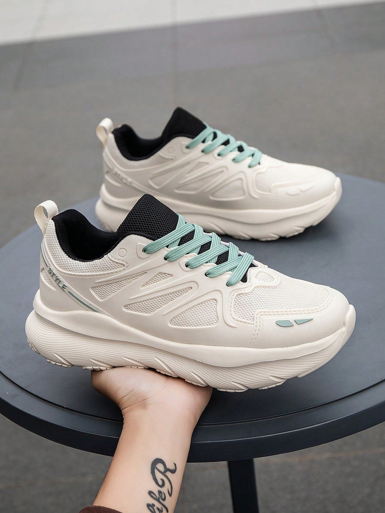 Tênis Corrida Estrutura Leve Respirável