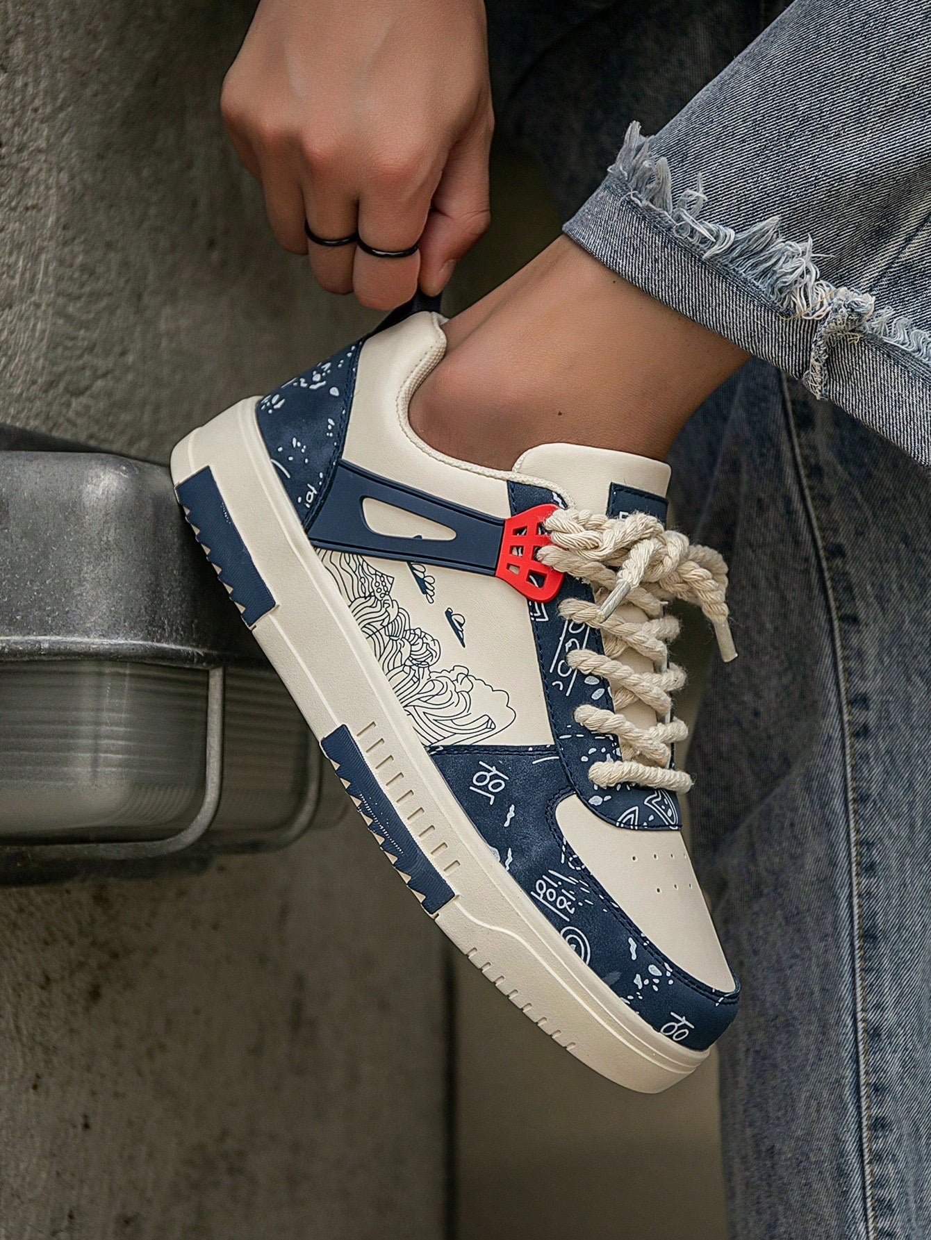 Tênis Street Estampado Detalhes Casuais Design Urbano