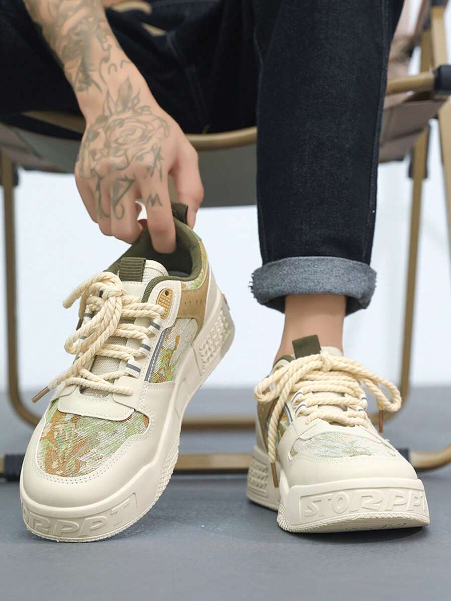 Tênis Street Estilo Urbano Com Detalhes Estampados