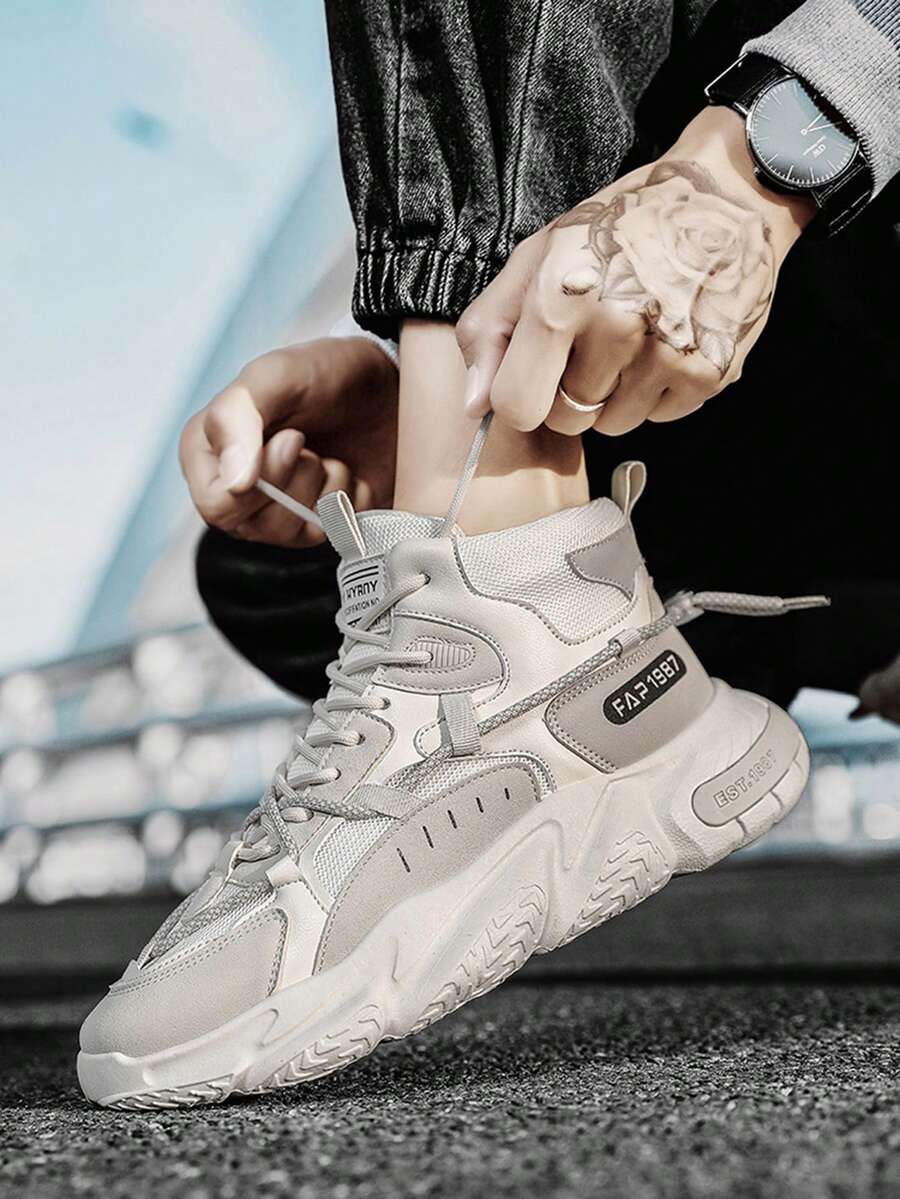 Tênis Chunky Cano Médio Com Solado Tratorado