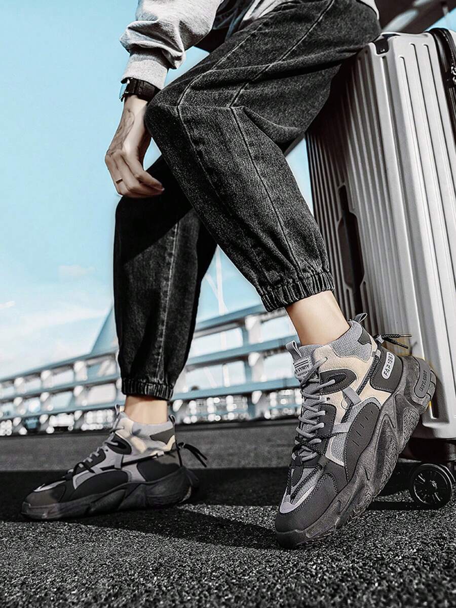 Tênis Chunky Cano Médio Com Solado Tratorado