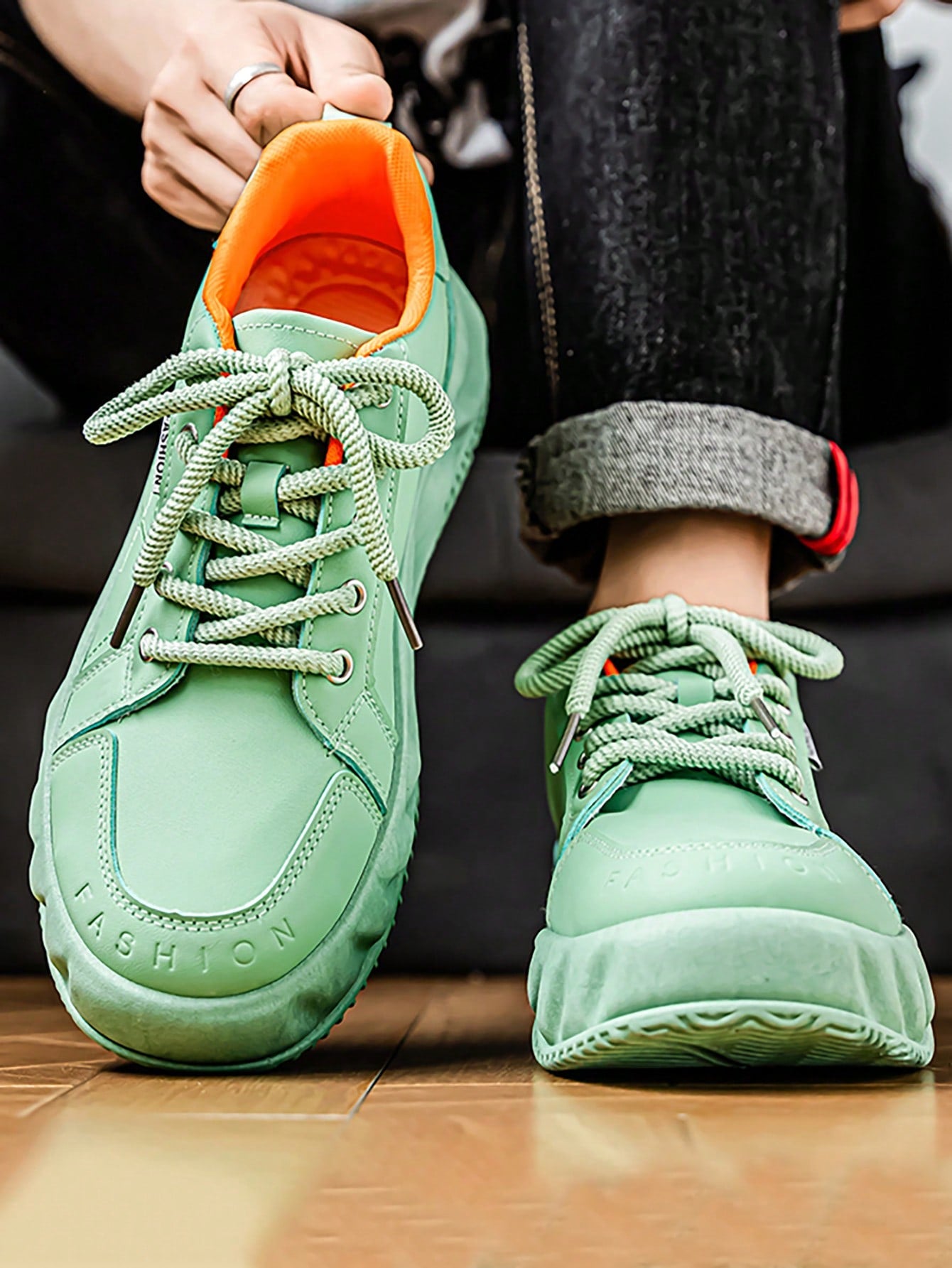 Tênis Chunky Cano Baixo Design Minimalista