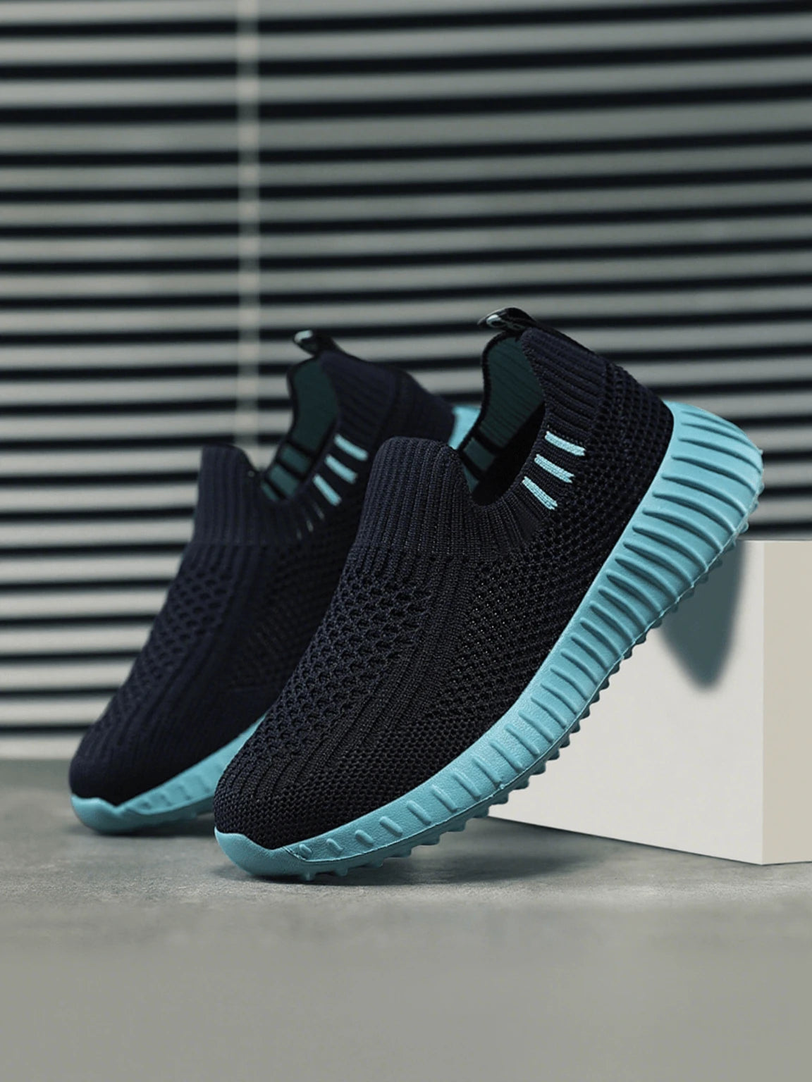 Tênis Corrida Knit Flexível Confortável