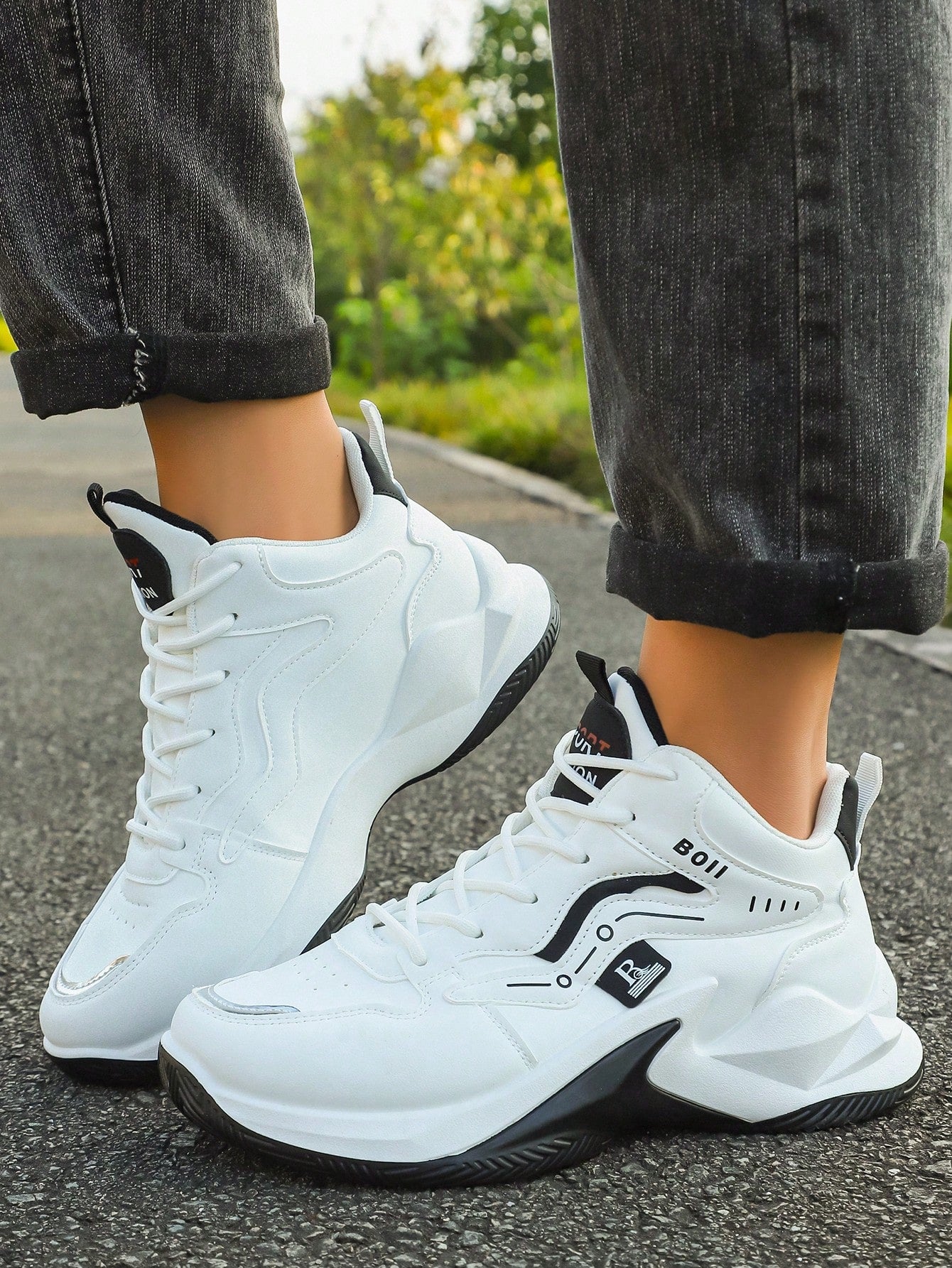 Tênis Corrida Cano Alto Design Moderno