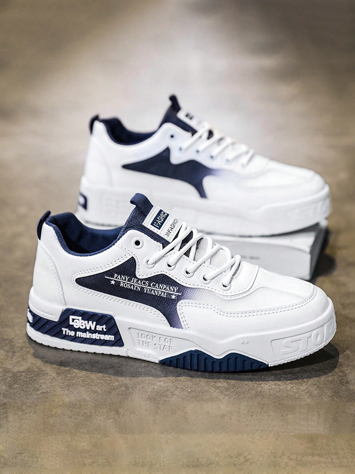 Tênis Street Cano Baixo Recortes Estilizados