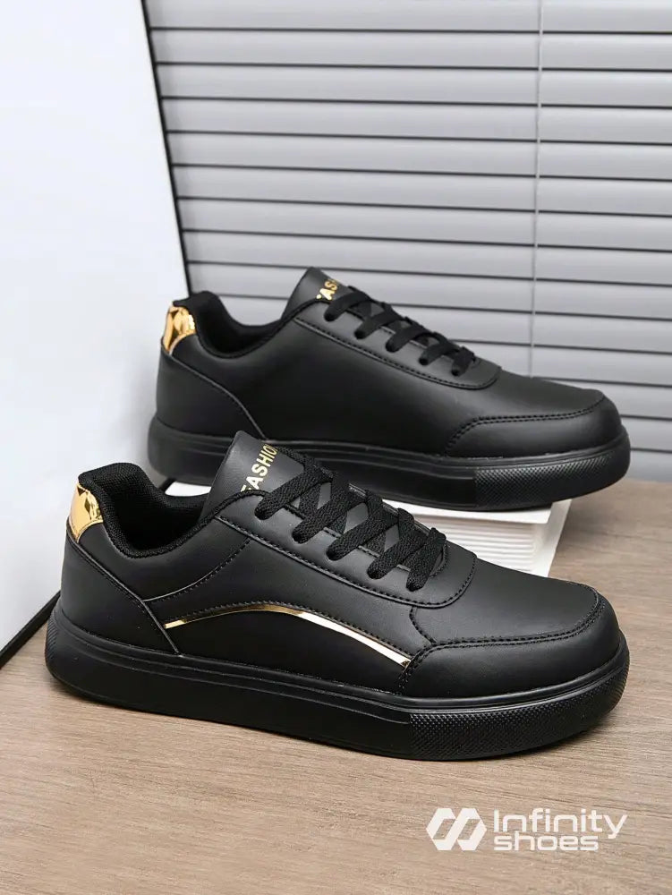 Tênis Casual Cano Baixo Acabamento Liso Detalhe Metalizado Preto / 36 Tênis Casual Cano Baixo Acabamento Liso Detalhe