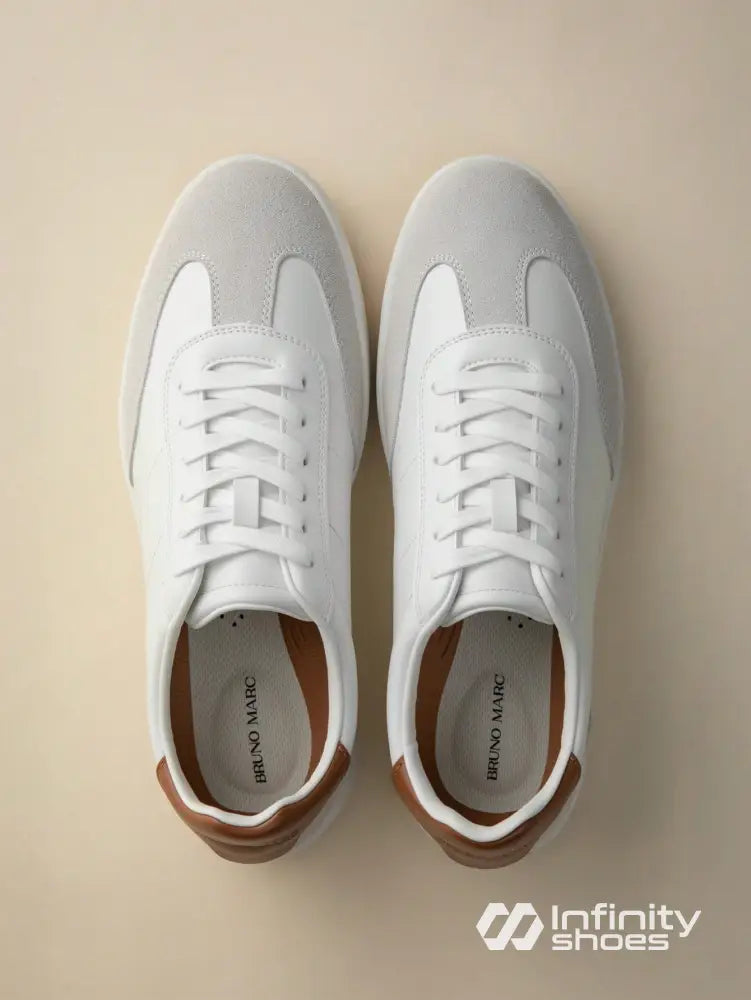 Tênis Casual Couro Com Detalhe No Calcanhar E Solado Baixo Tênis Casual Couro Com Detalhe No Calcanhar E Solado Baixo