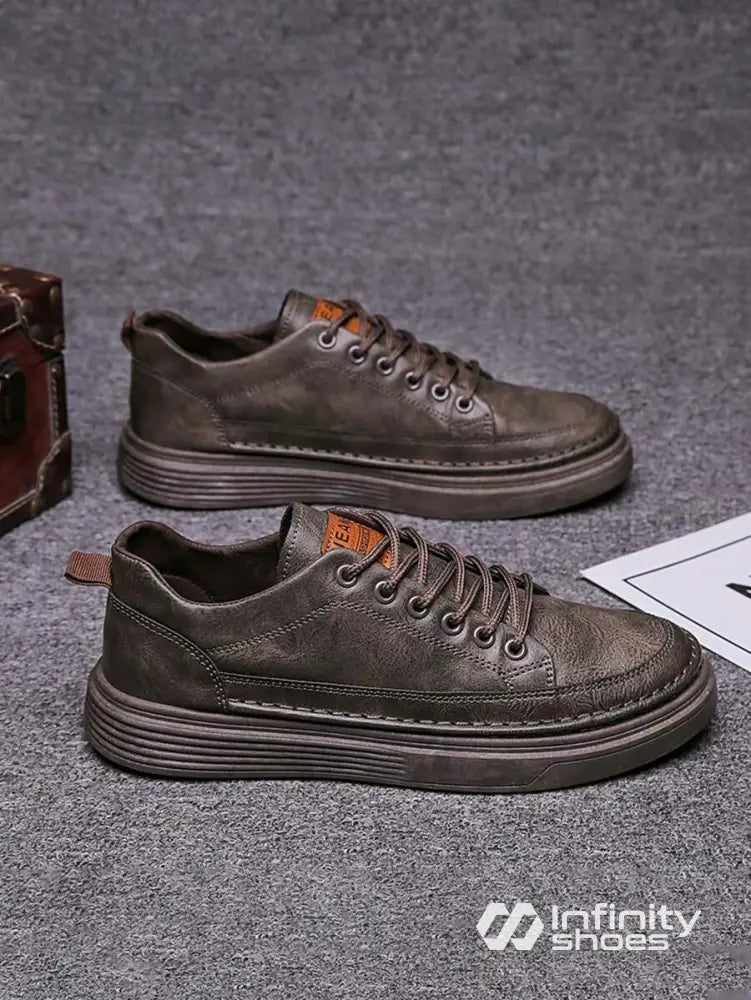 Tênis Casual Couro Sintético Com Solado Alto Estruturado Marrom / 36 Tênis Casual Couro Sintético Com Solado Alto