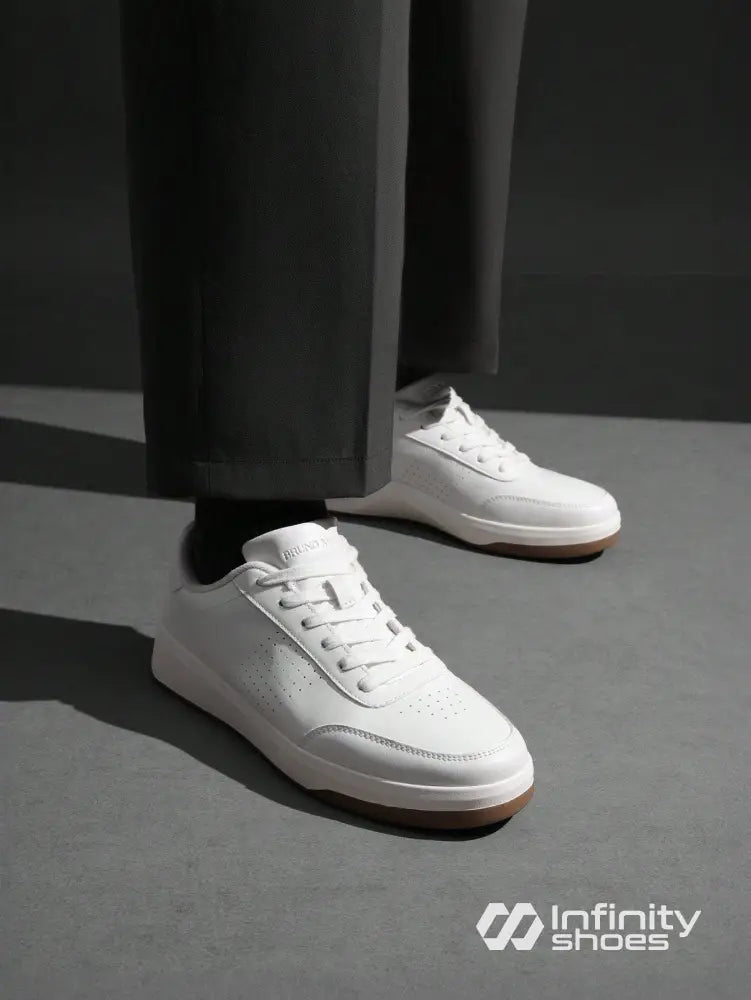 Tênis Casual Perfurado Com Solado Baixo Antiderrapante Tênis Casual Perfurado Com Solado Baixo Antiderrapante