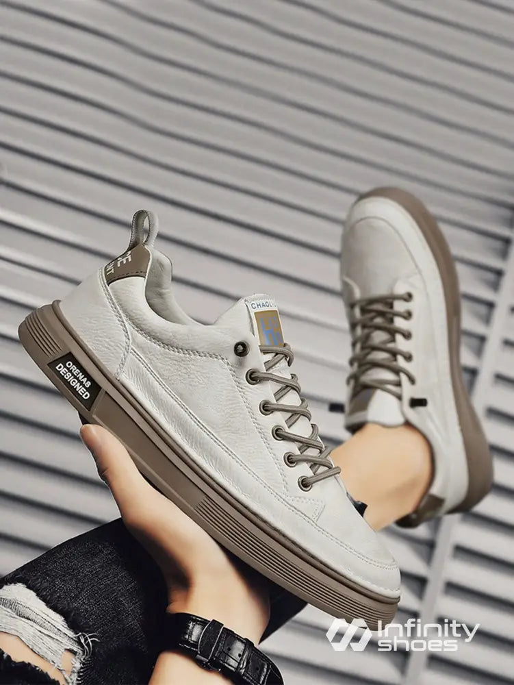 Tênis Casual Sintético Com Solado Alto Estilizado Tênis Casual Sintético Com Solado Alto Estilizado