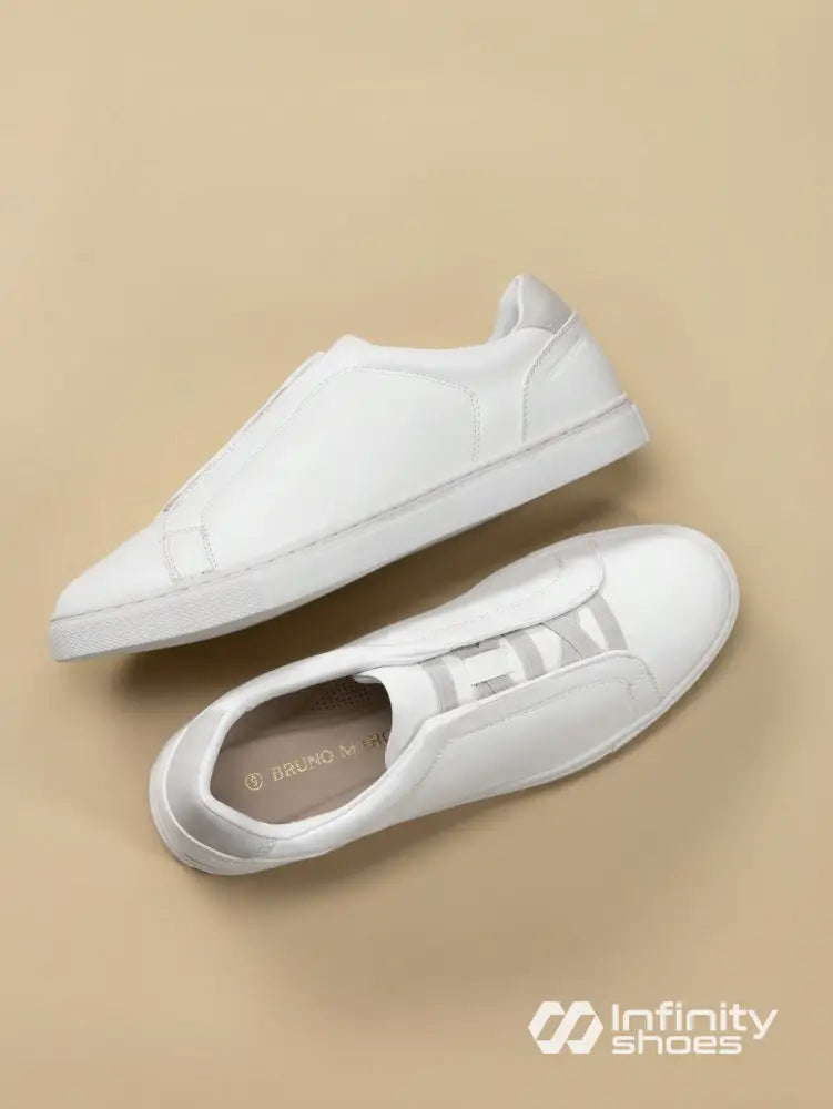 Tênis Casual Slip On Com Solado Baixo Confortável Tênis Casual Slip On Com Solado Baixo Confortável