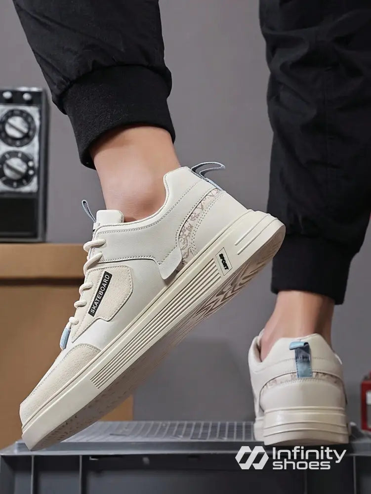 Tênis Casual Solado Grosso Design Moderno Tênis Casual Solado Grosso Design Moderno