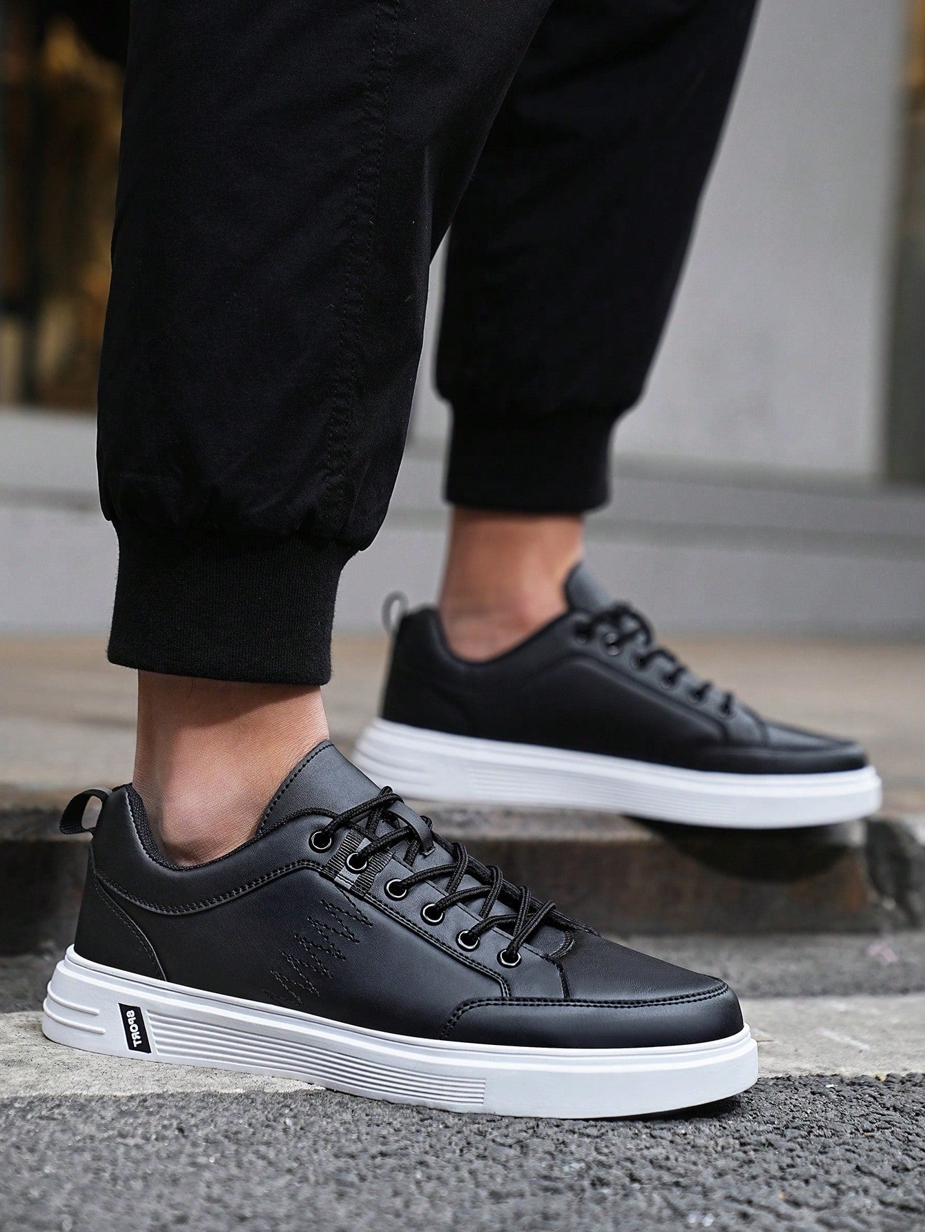 Tênis Casual Solado Grosso Estilo Urbano