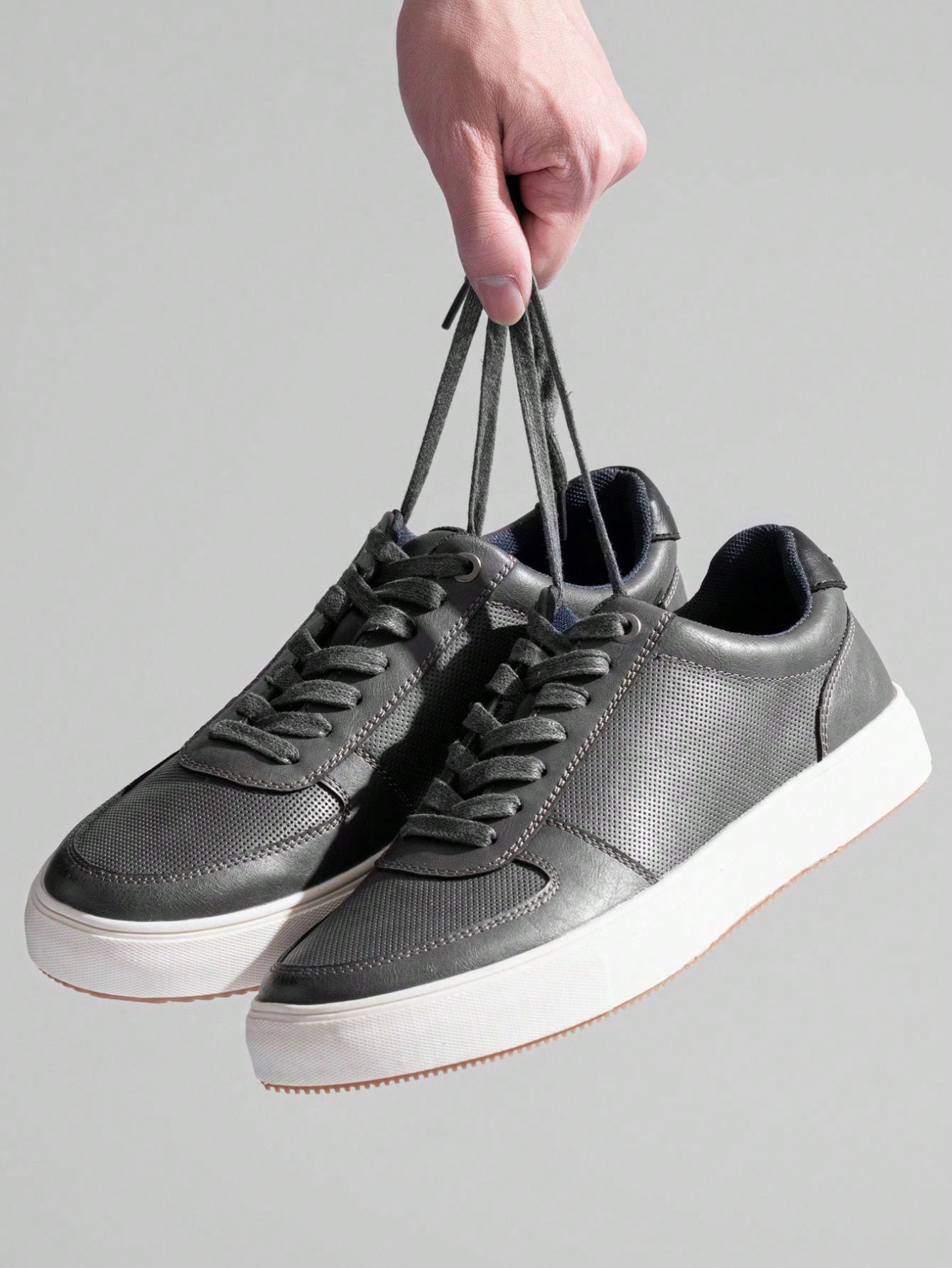 Tênis Casual Texturizado Design Moderno Urbano