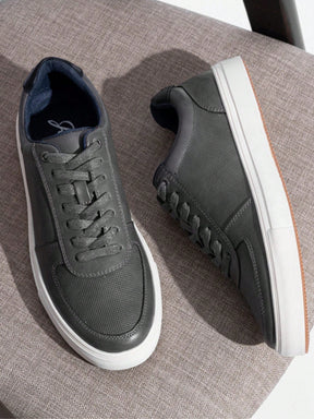 Tênis Casual Texturizado Design Moderno Urbano