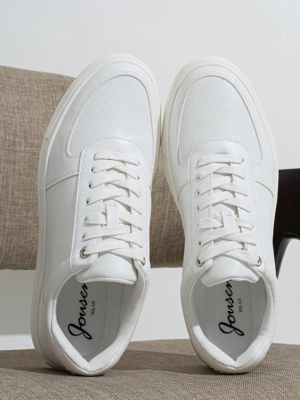 Tênis Casual Texturizado Design Moderno Urbano