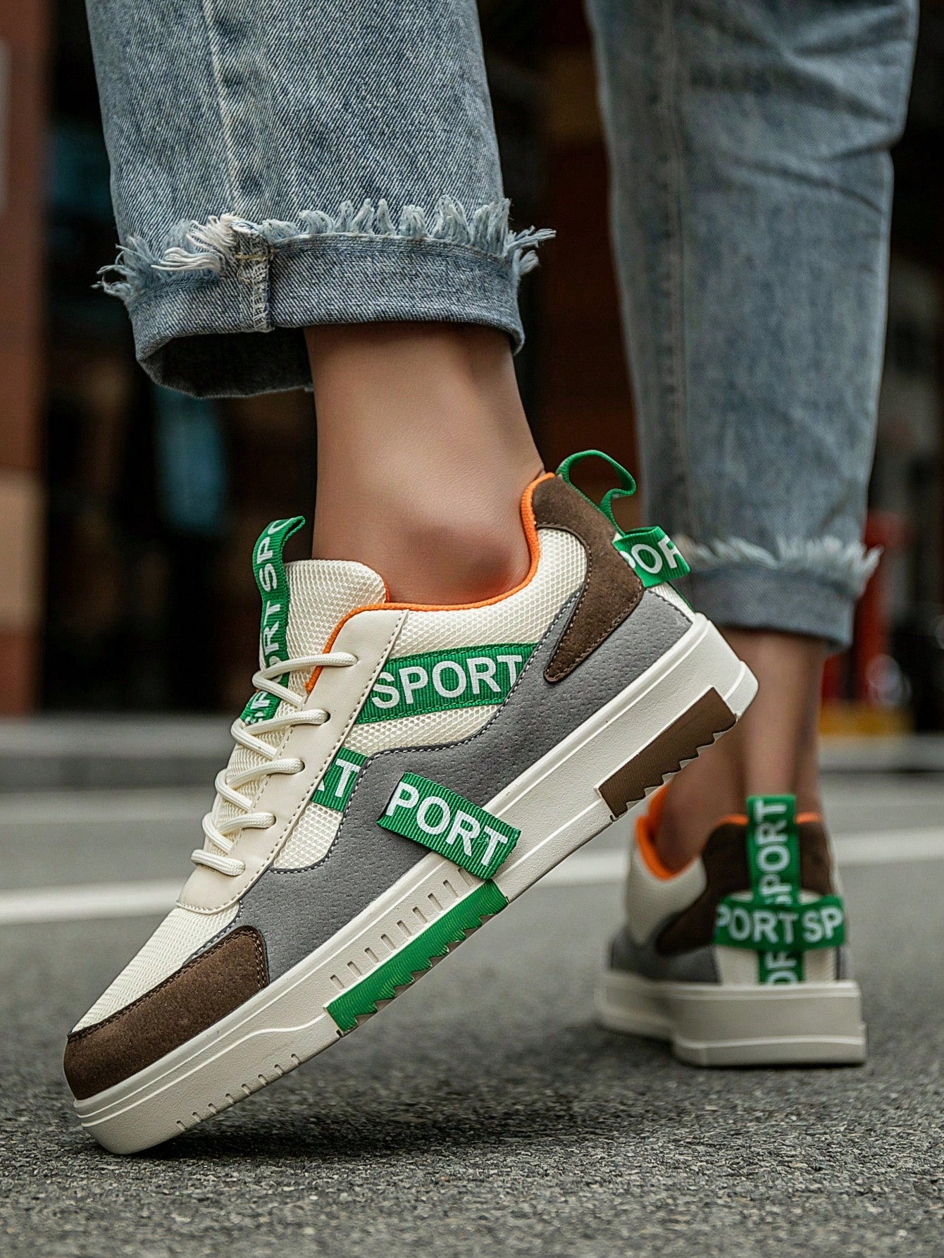 Tênis Casual Recortes Modernos Estampado Solado Robusto