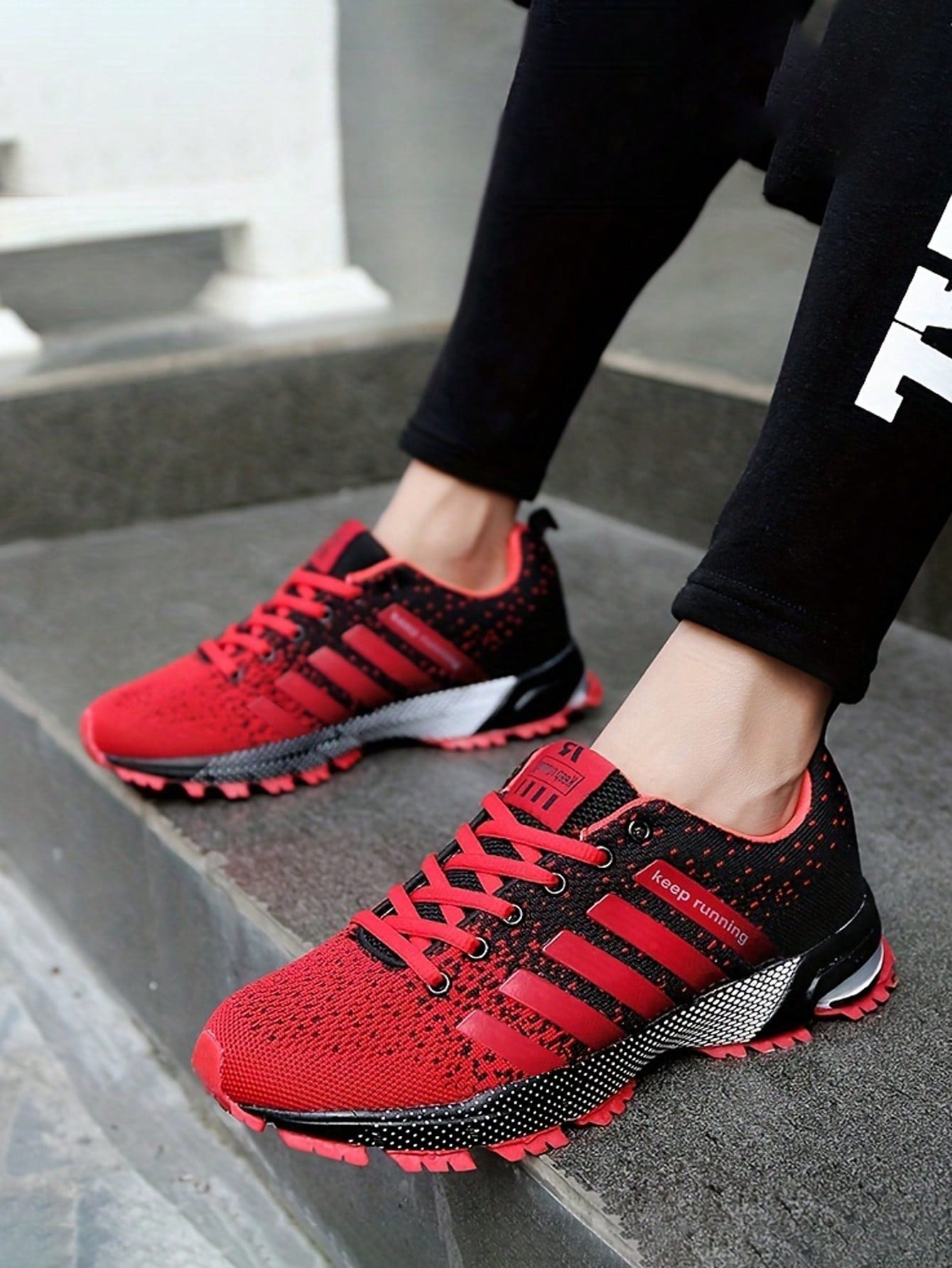 Tênis Corrida Com Amortecimento Potente E Design Esportivo