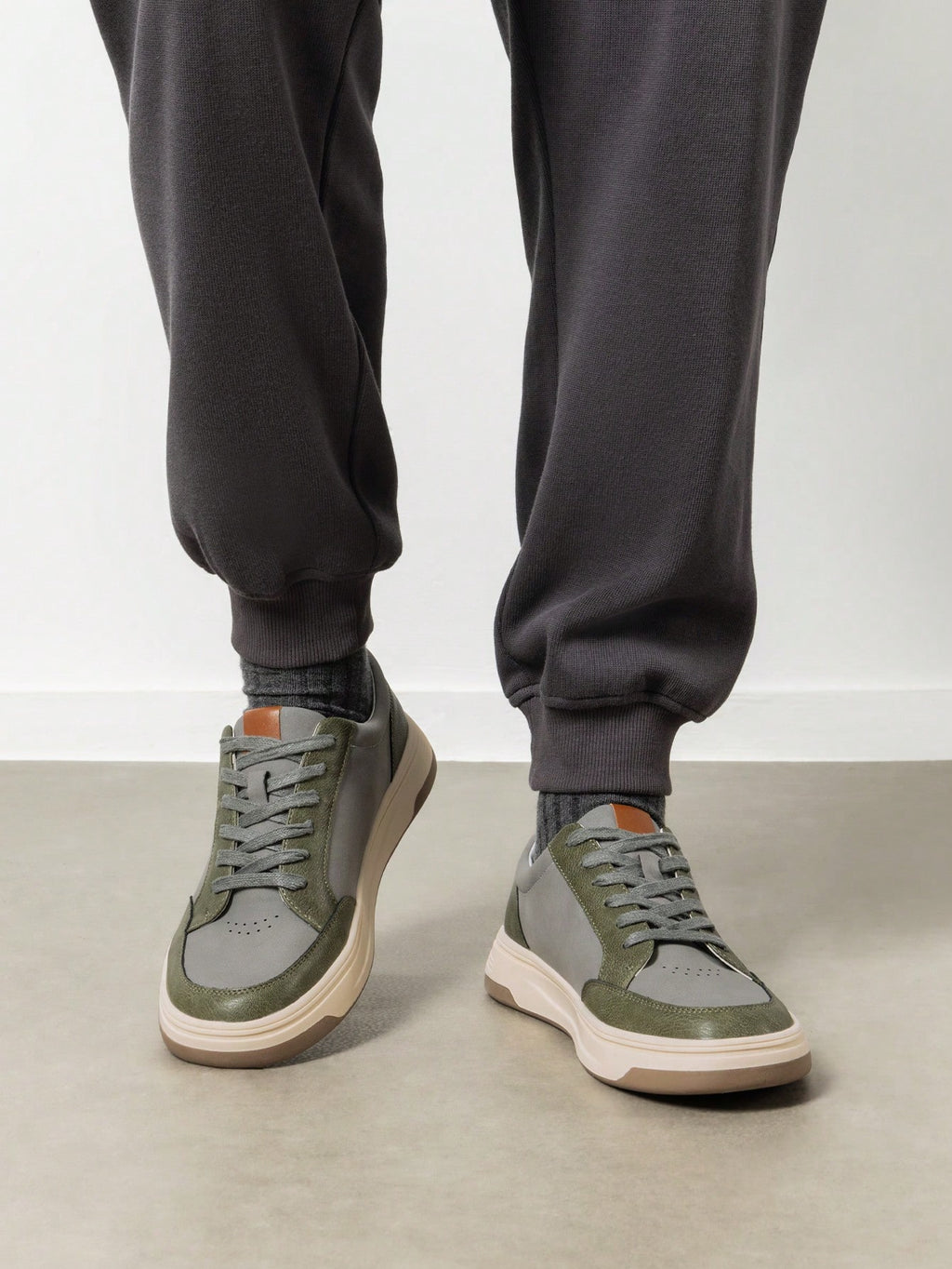 Tênis Casual Design Bicolor Conforto Moderno