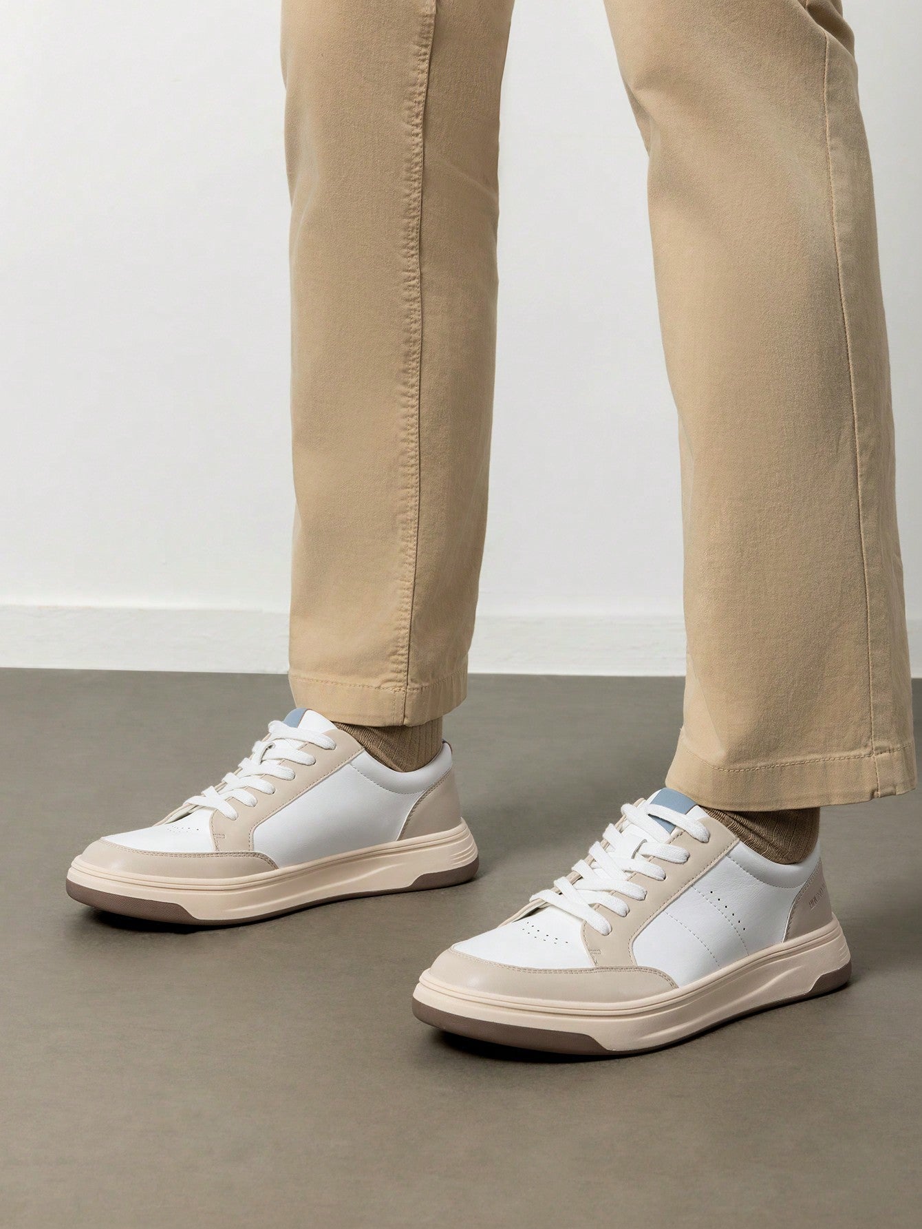 Tênis Casual Design Bicolor Conforto Moderno