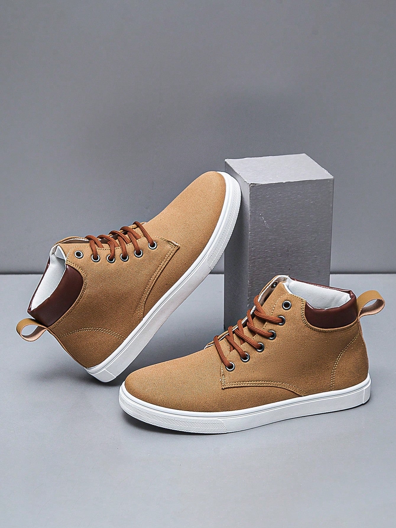 Tênis Casual Cano Médio Lona Detalhe Acolchoado