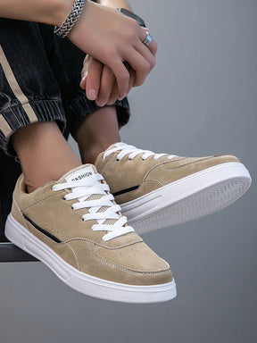 Tênis Casual Cano Baixo Camurça Design Clean