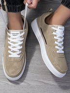 Tênis Casual Cano Baixo Camurça Design Clean