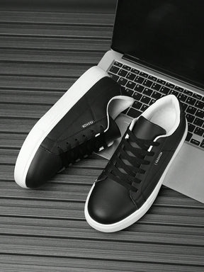 Tênis Casual Sintético Com Costura Lateral E Solado