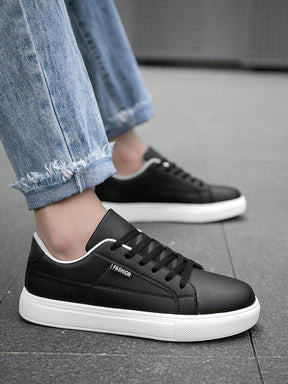 Tênis Casual Sintético Com Costura Lateral E Solado